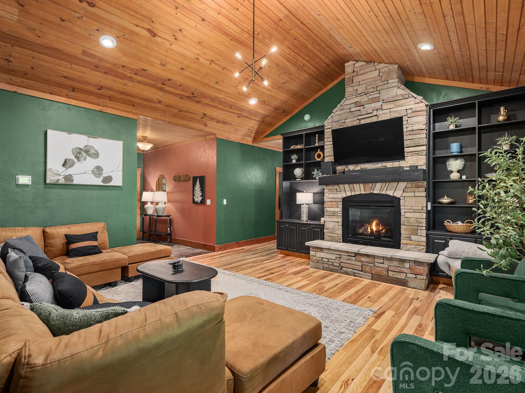 39 Great Aspen Way — Black Mountain