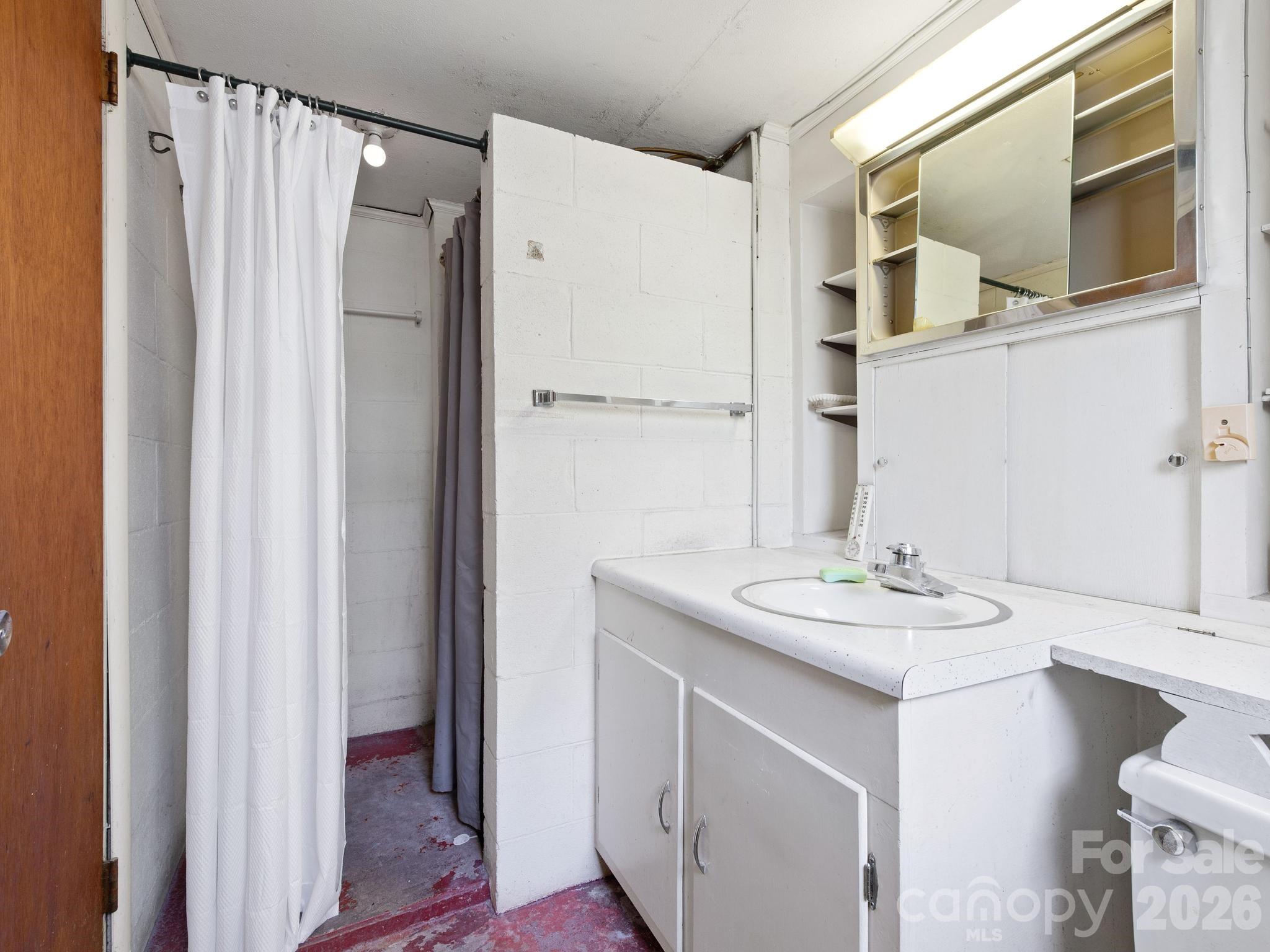 26 Unadilla Alley — Asheville