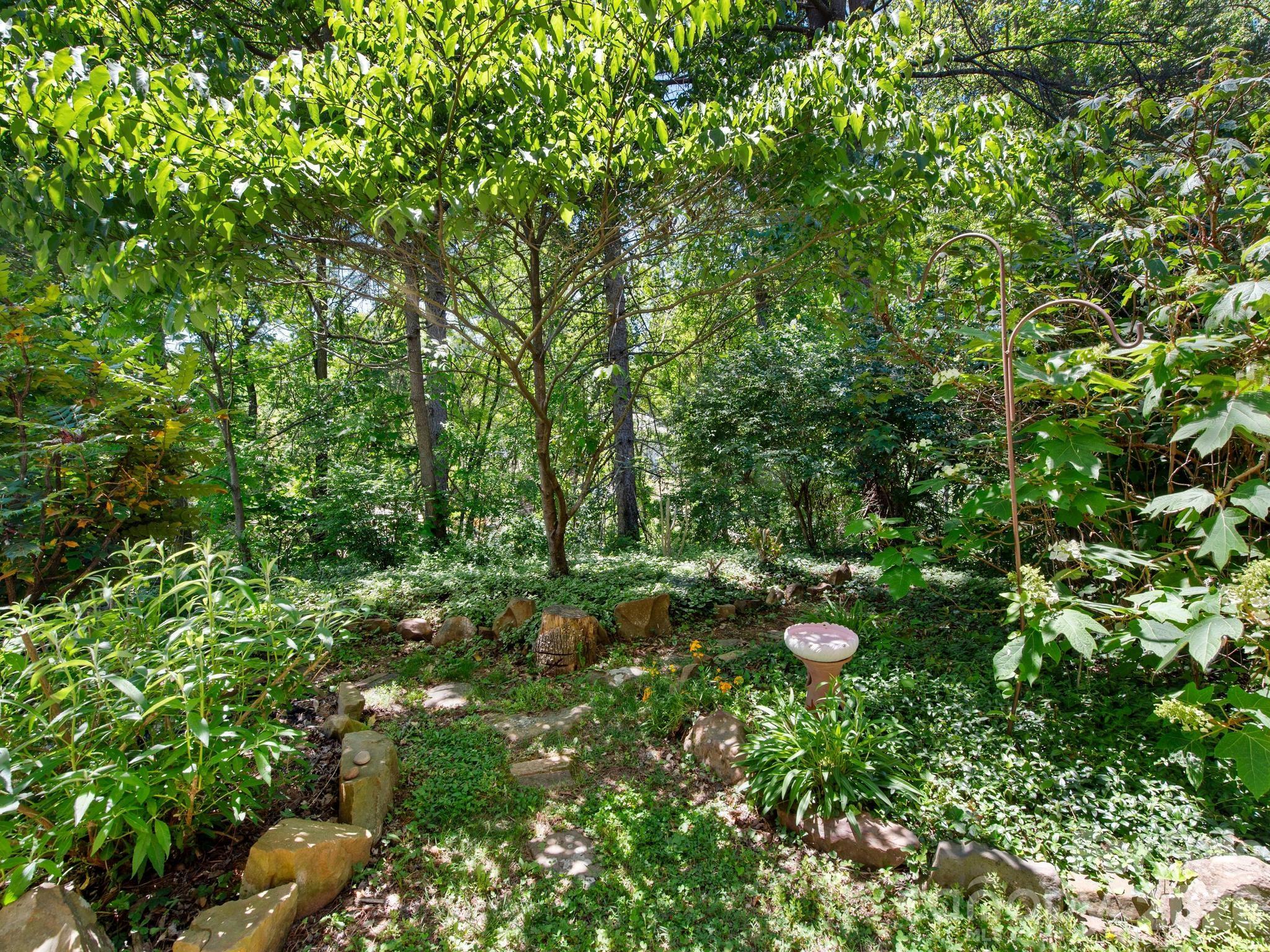 26 Unadilla Alley — Asheville