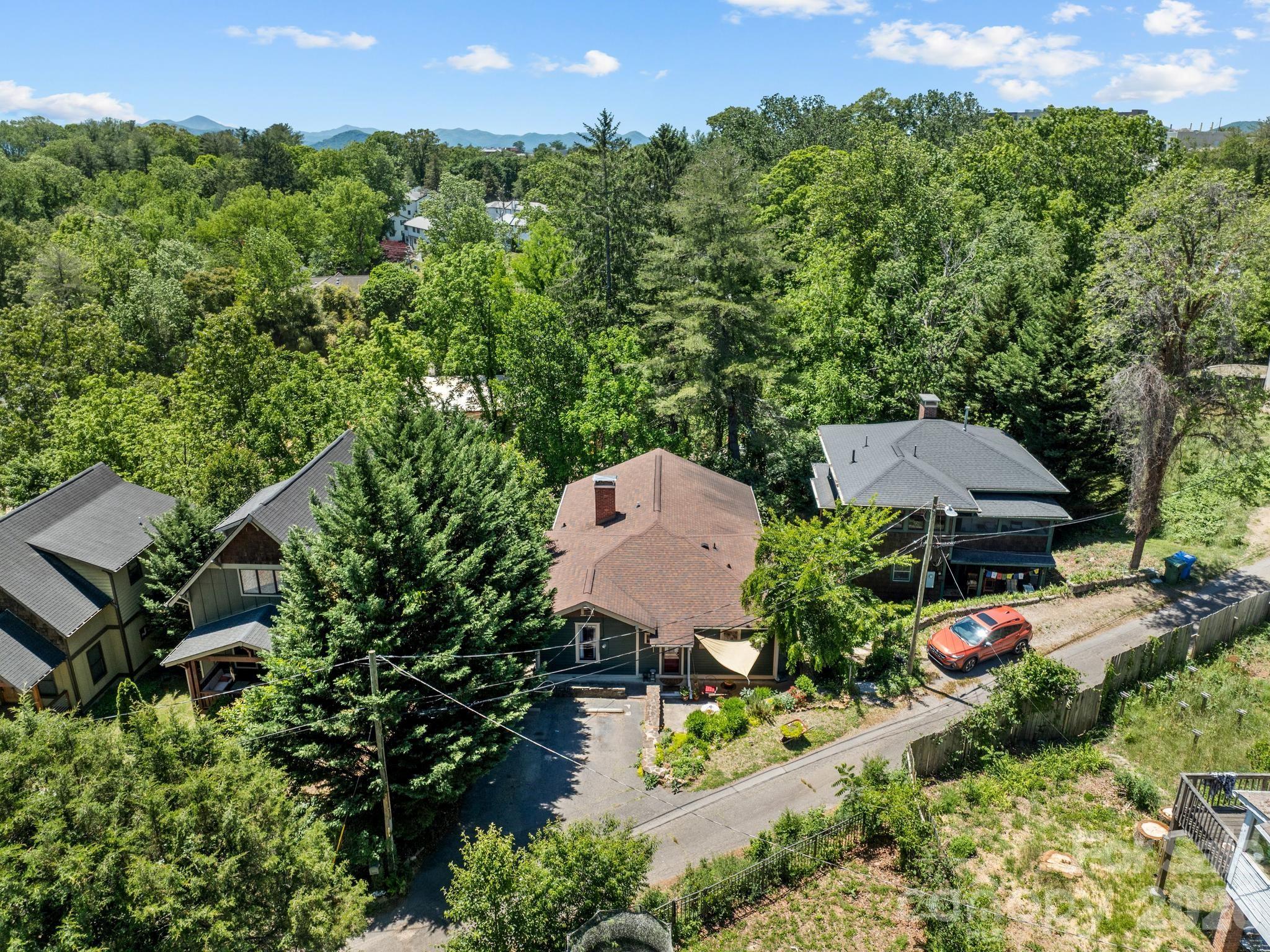 26 Unadilla Alley — Asheville