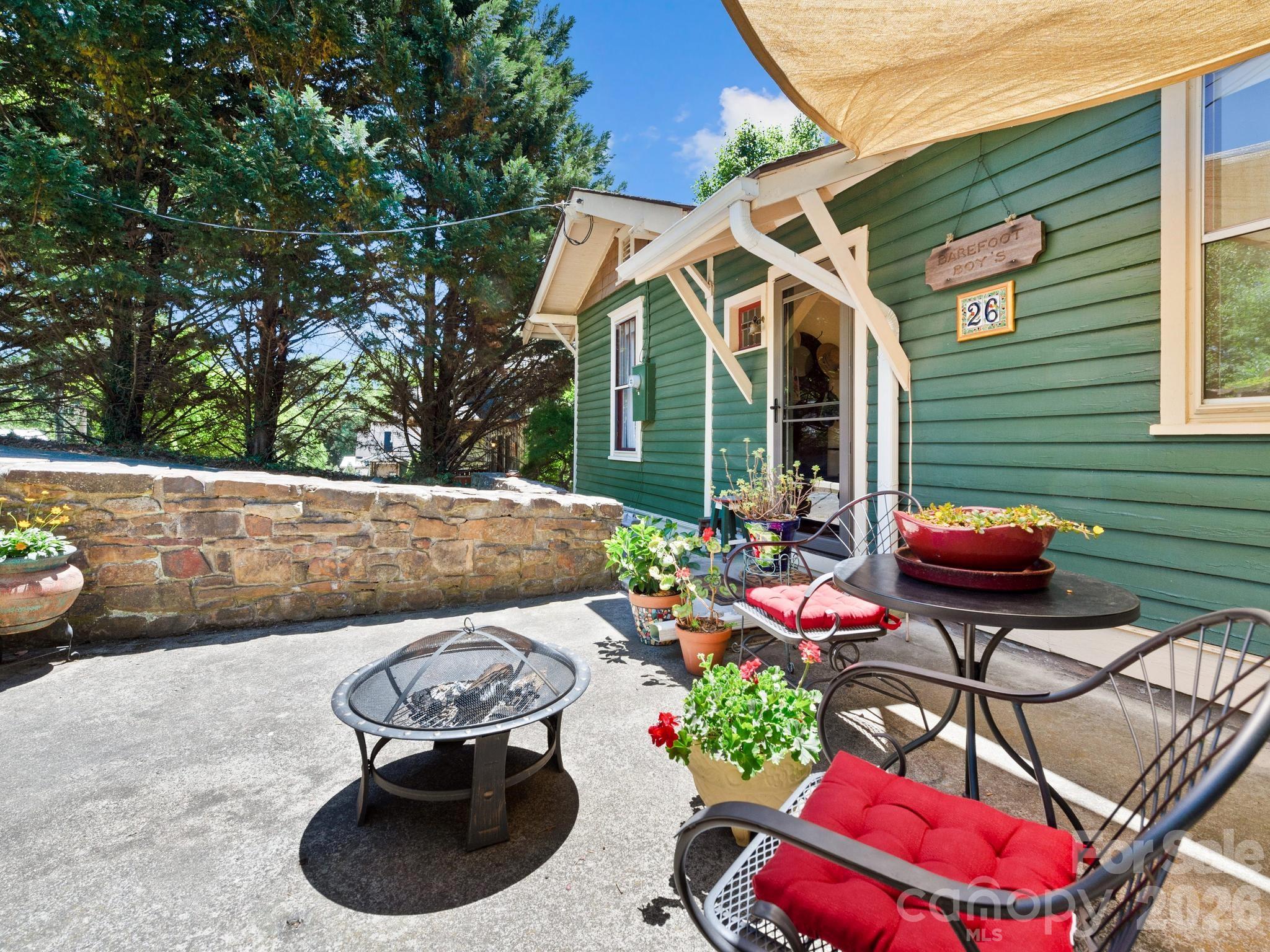 26 Unadilla Alley — Asheville