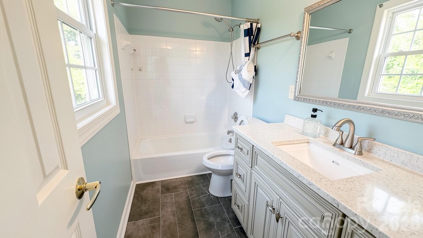 7218 Quail Ridge Drive — Charlotte