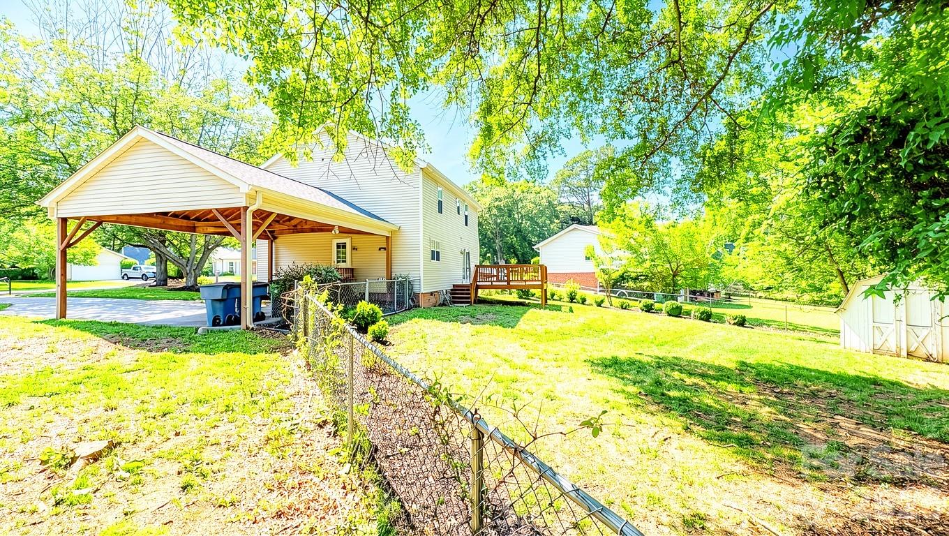 7218 Quail Ridge Drive — Charlotte