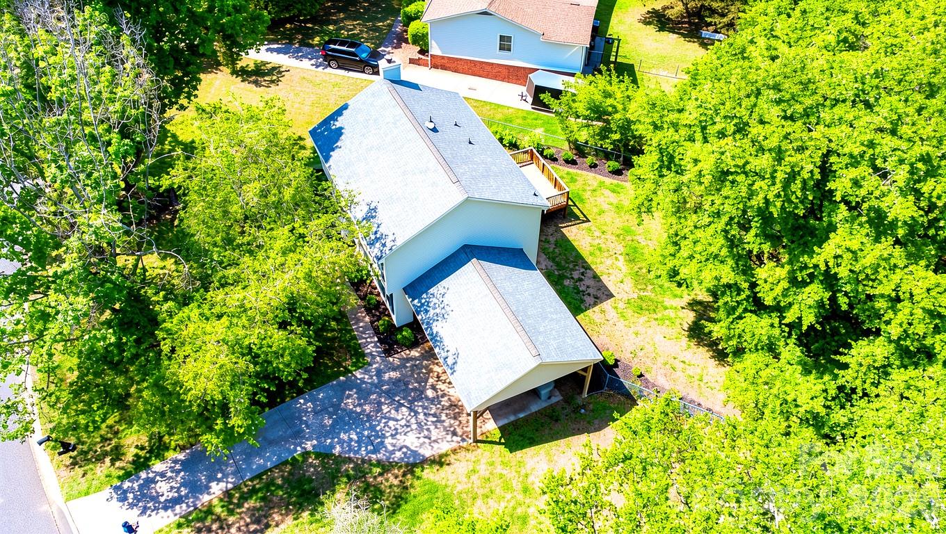 7218 Quail Ridge Drive — Charlotte