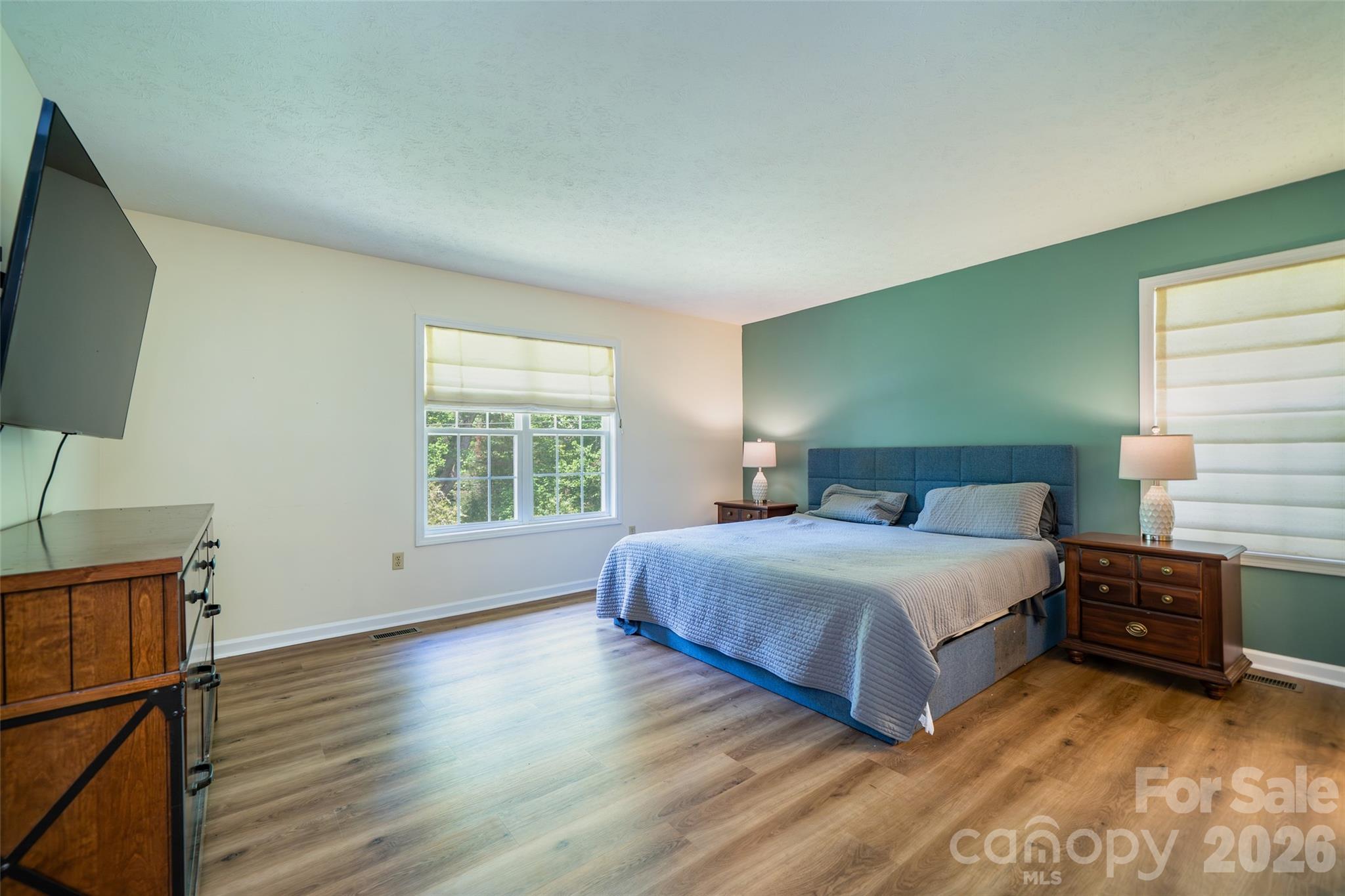 7 Firestone Court — Etowah