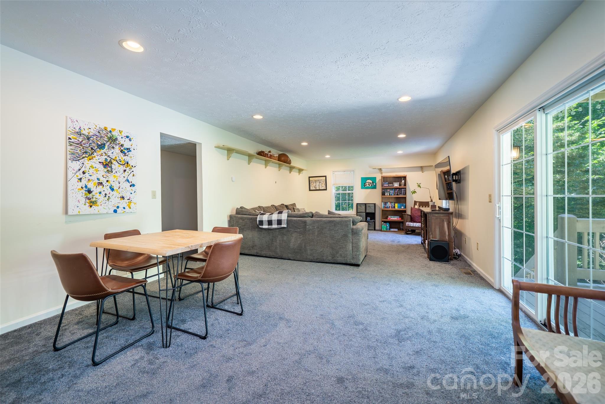 7 Firestone Court — Etowah