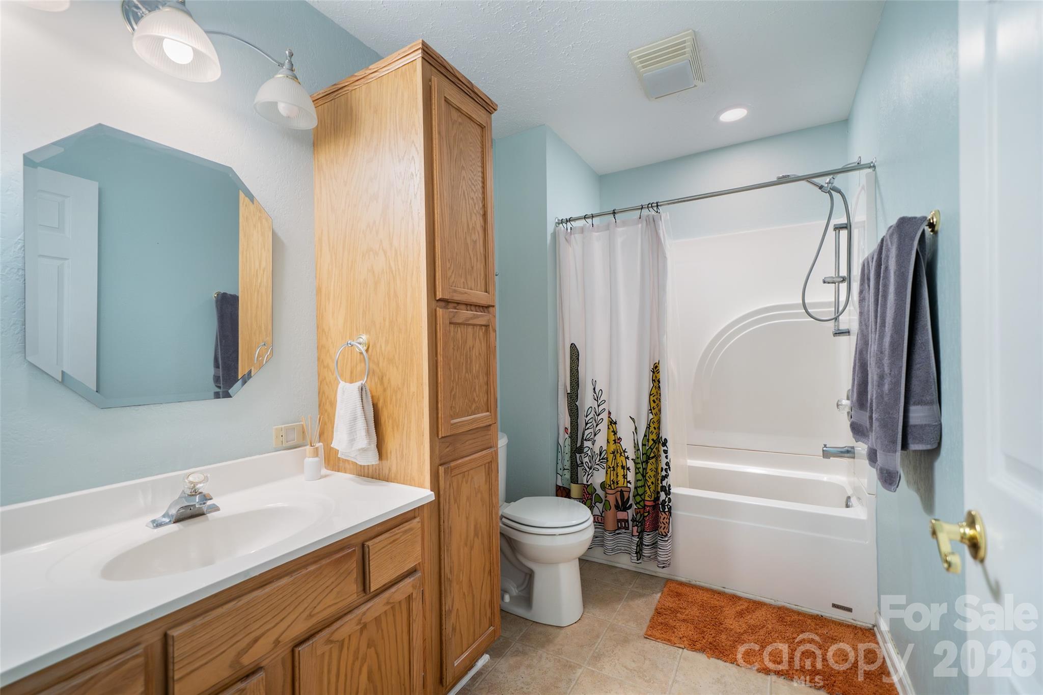 7 Firestone Court — Etowah