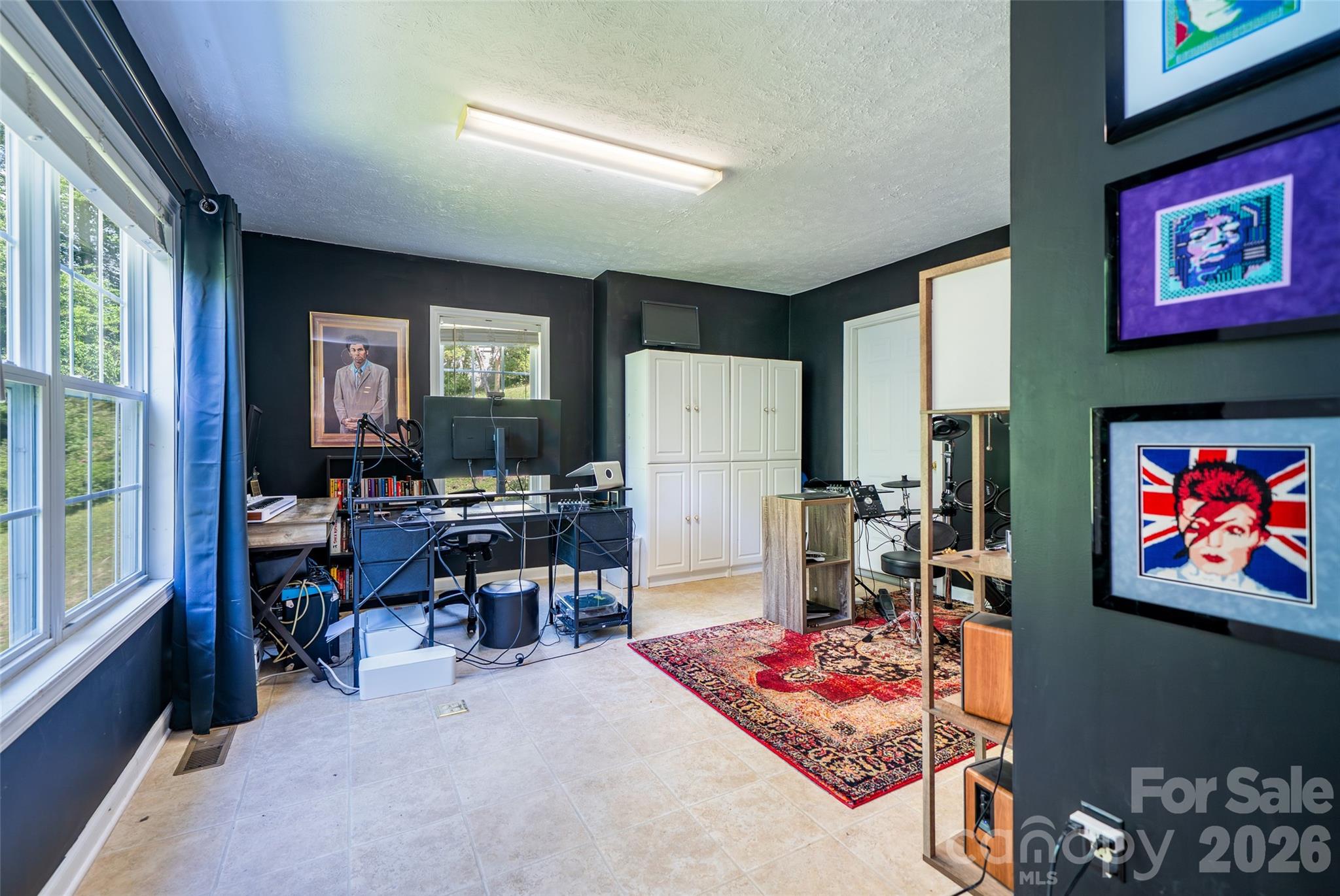 7 Firestone Court — Etowah
