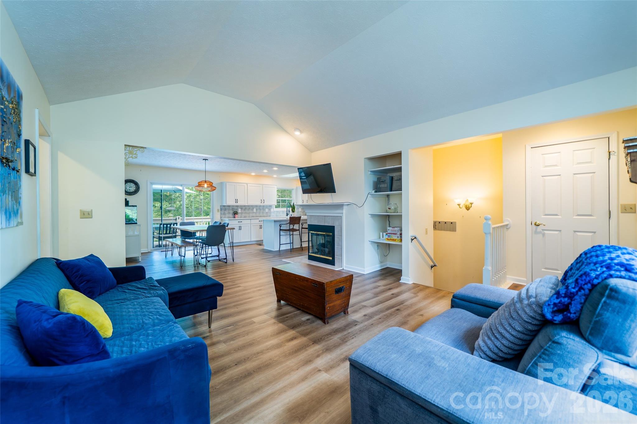 7 Firestone Court — Etowah