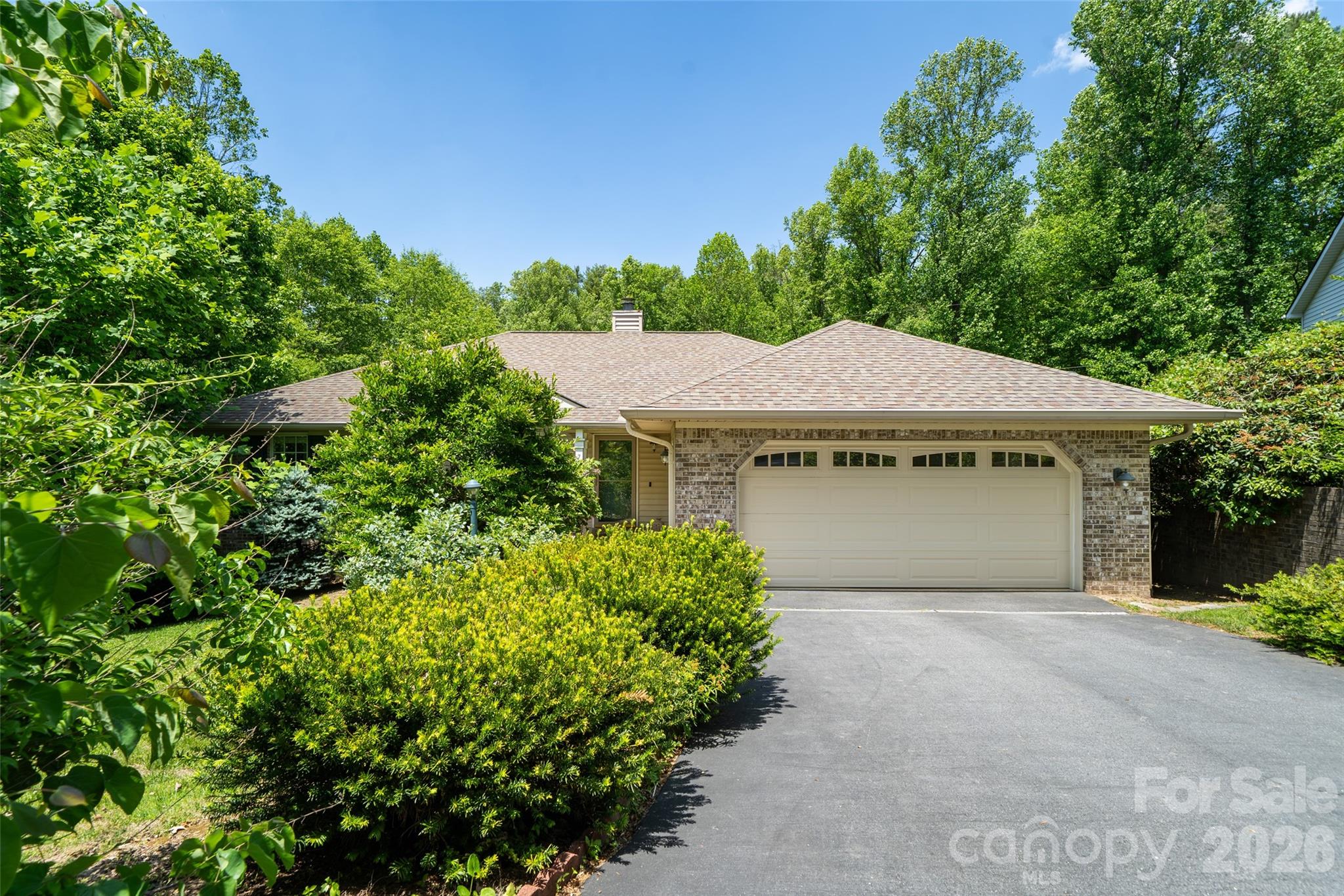 7 Firestone Court — Etowah