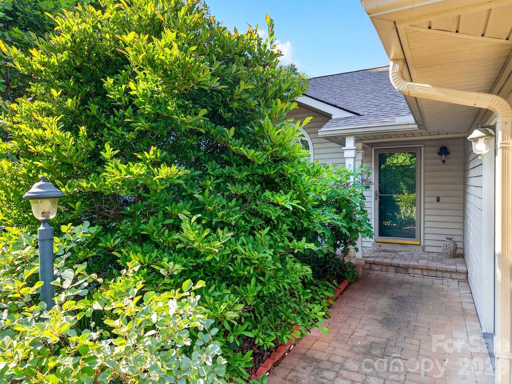 7 Firestone Court — Etowah