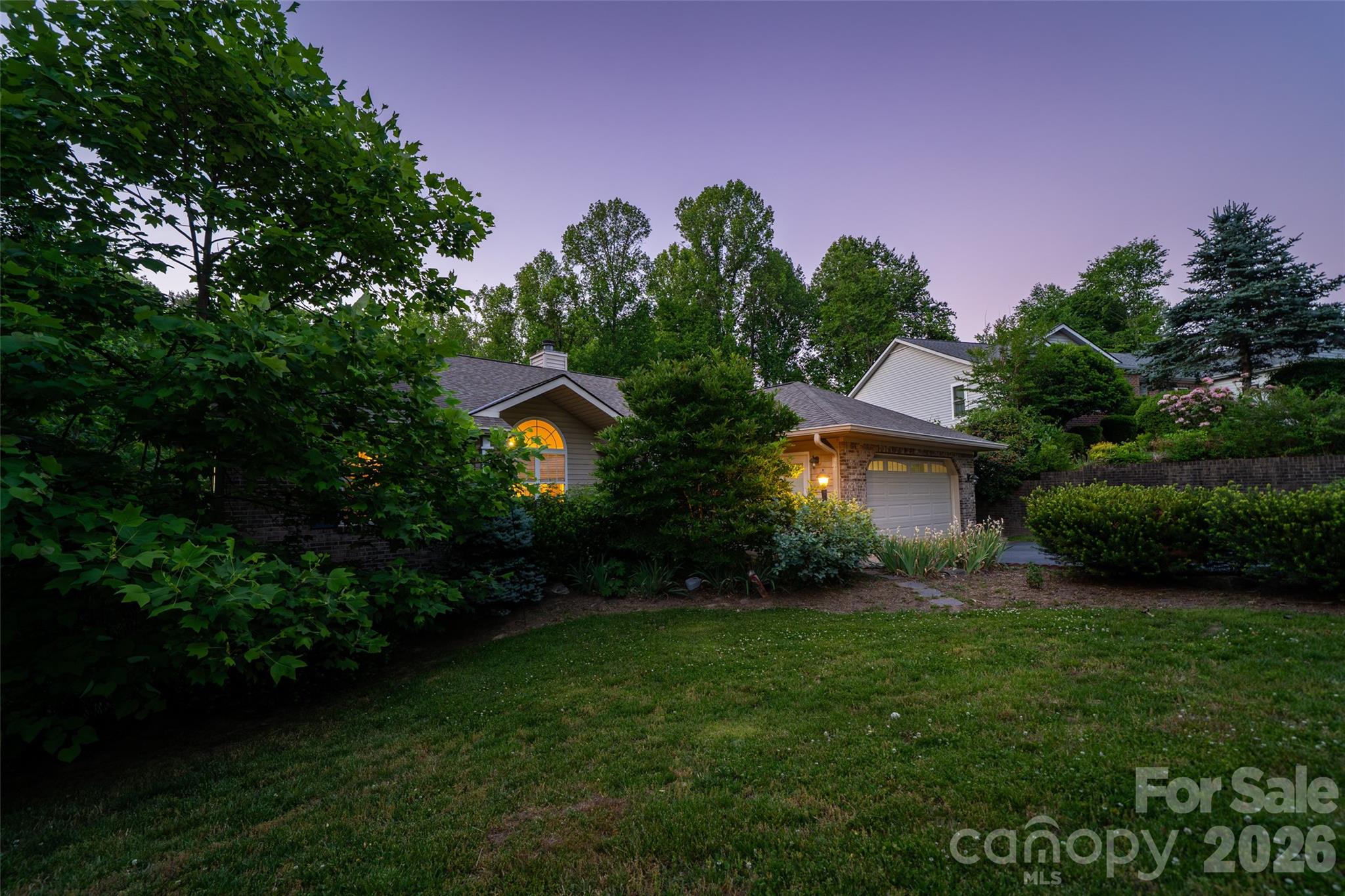 7 Firestone Court — Etowah