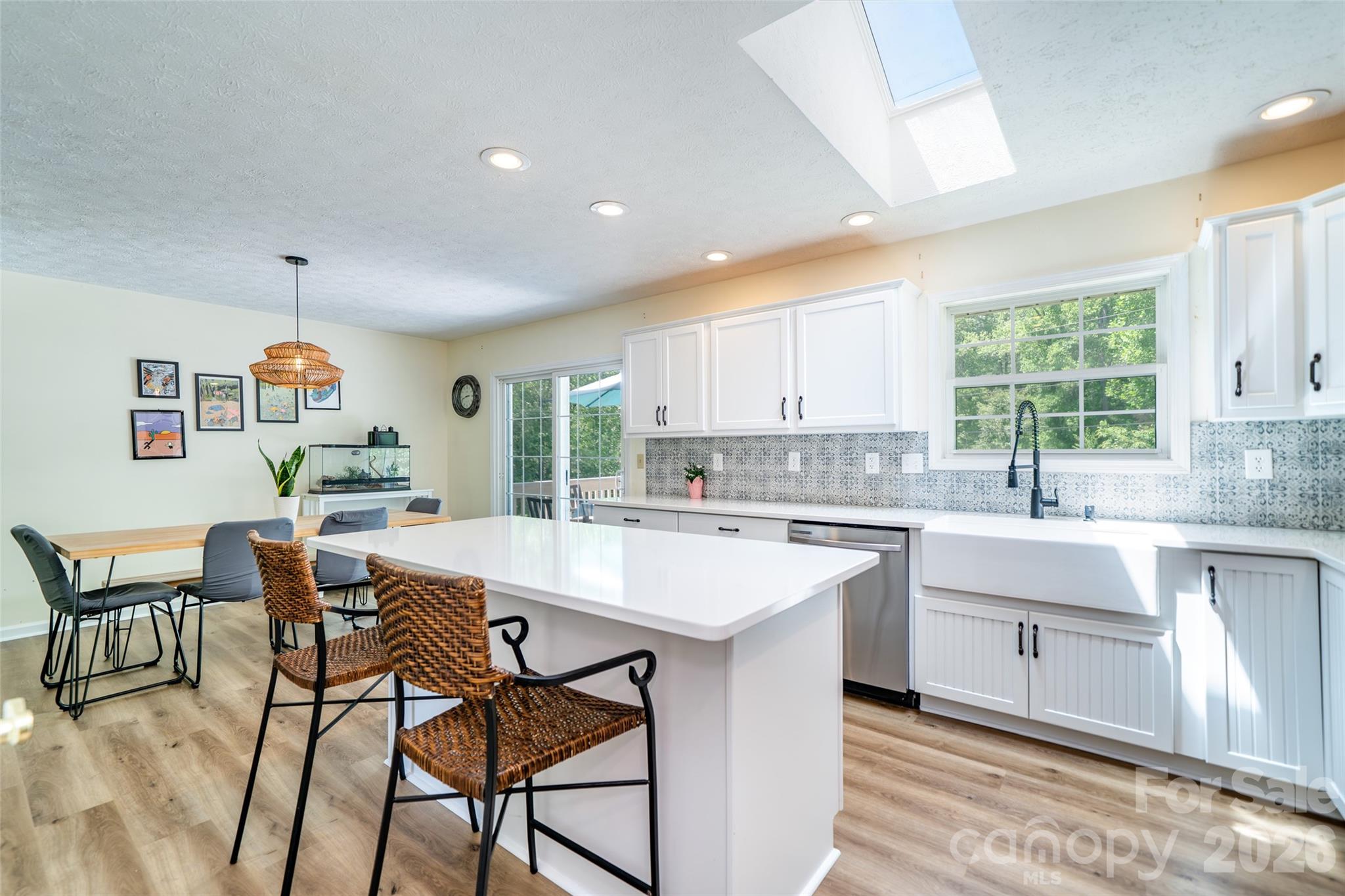 7 Firestone Court — Etowah