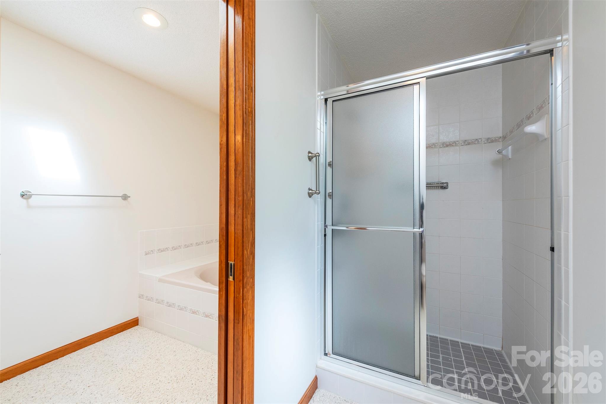 29 Hillcreek Drive — Asheville