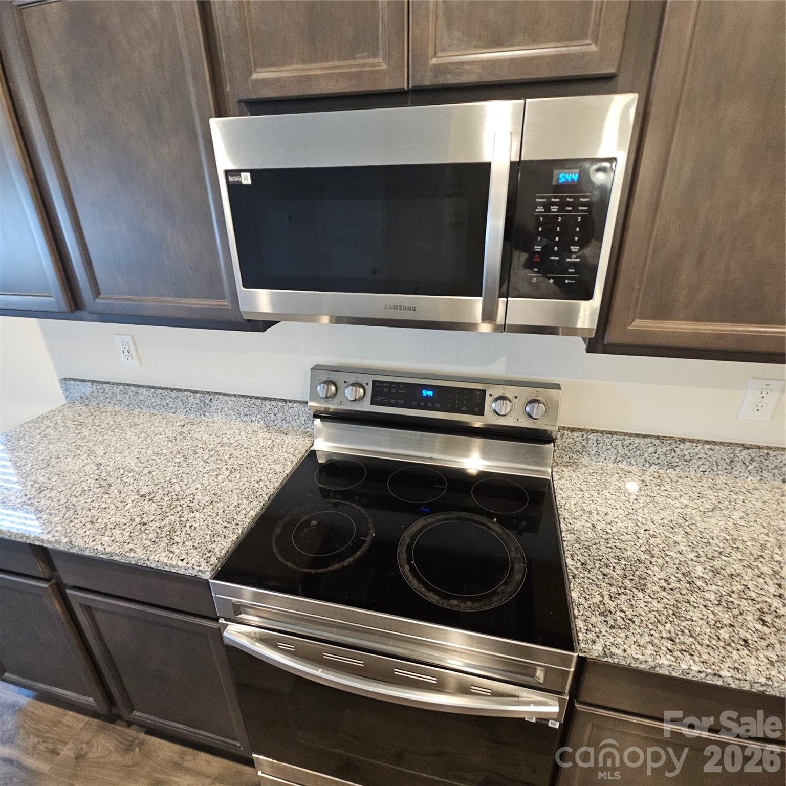1016 Berry Patch Circle — Summerville