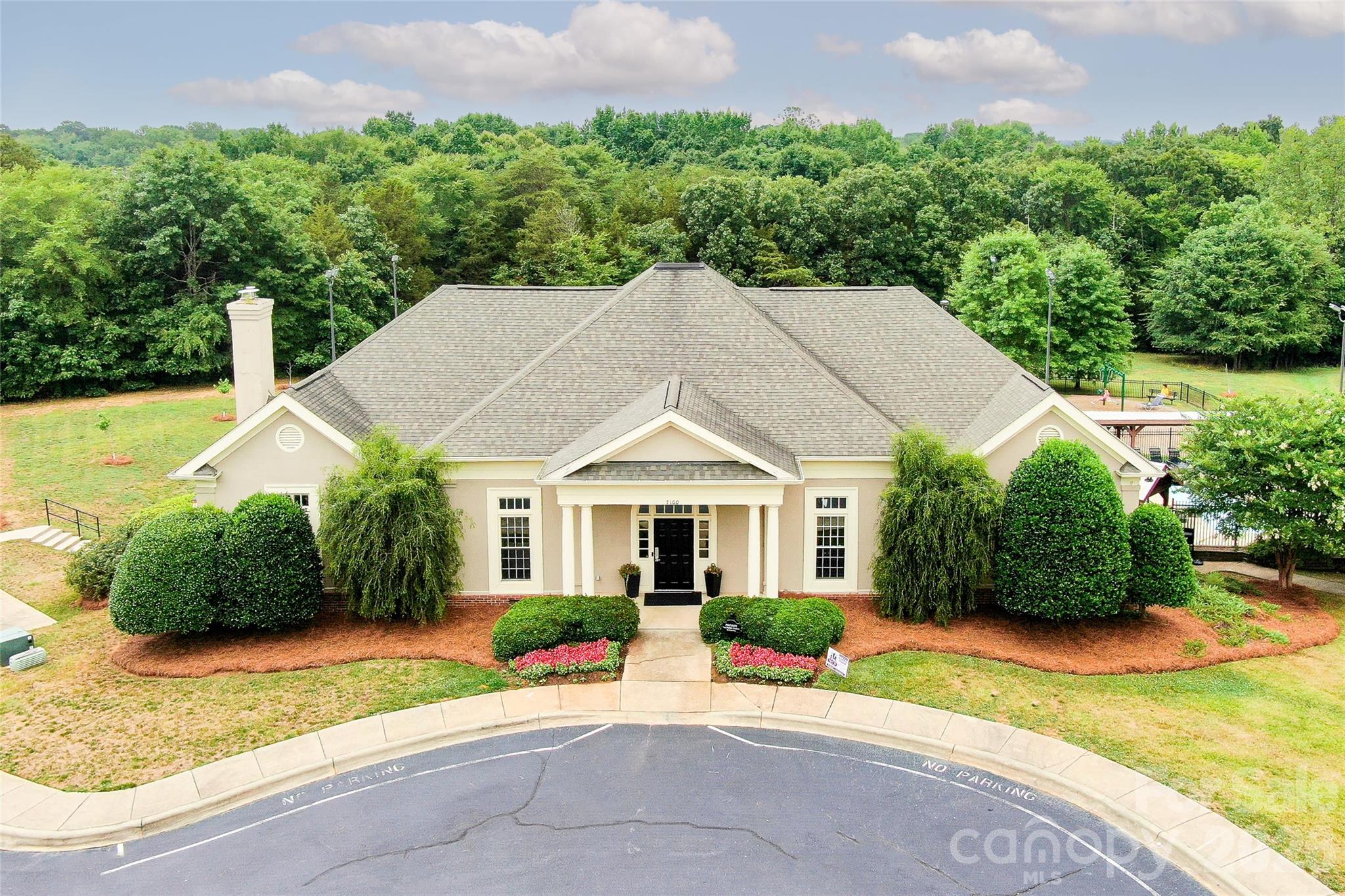 816 Celbridge Court — Charlotte