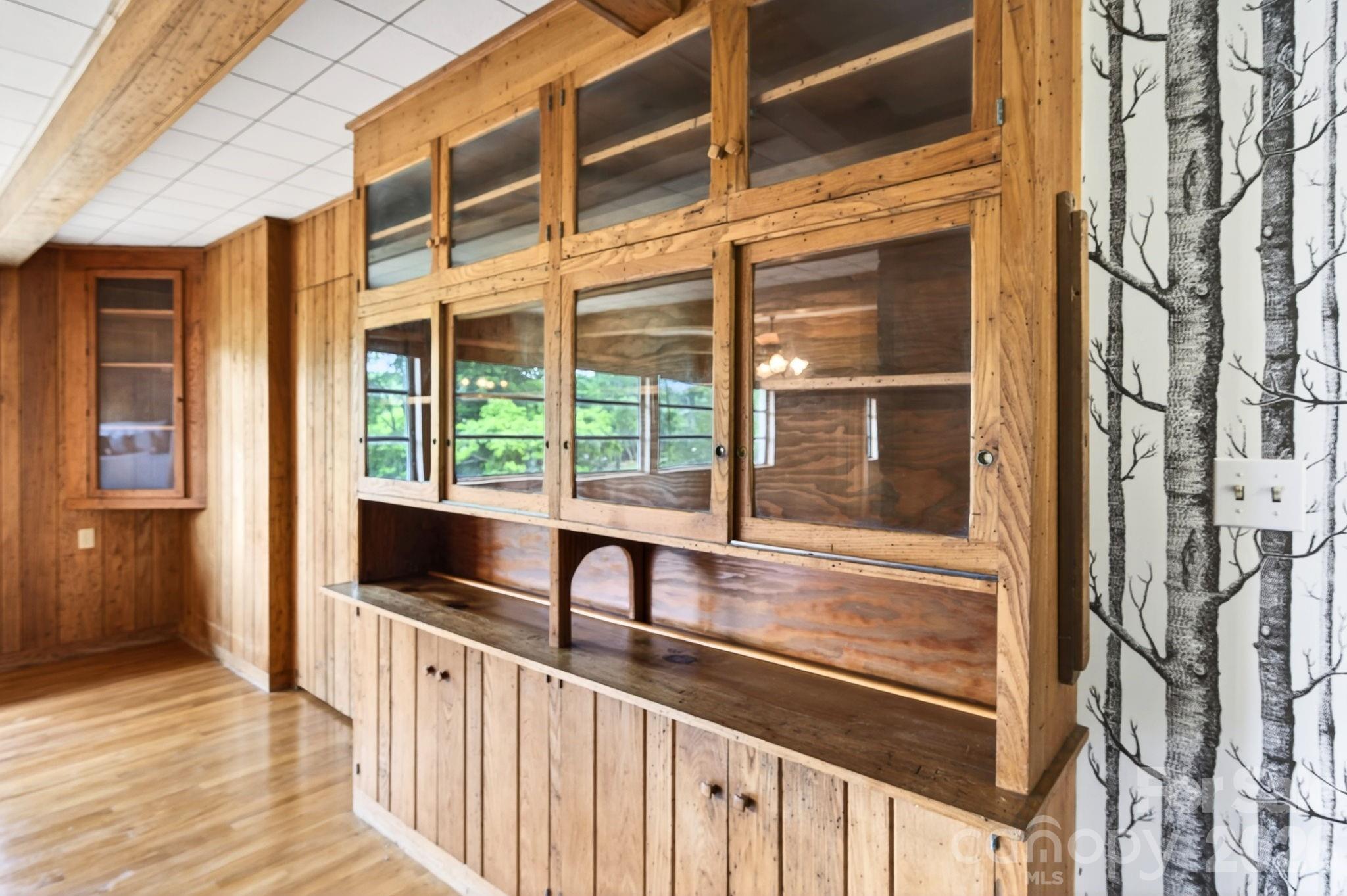 99 Marlborough Road — Asheville