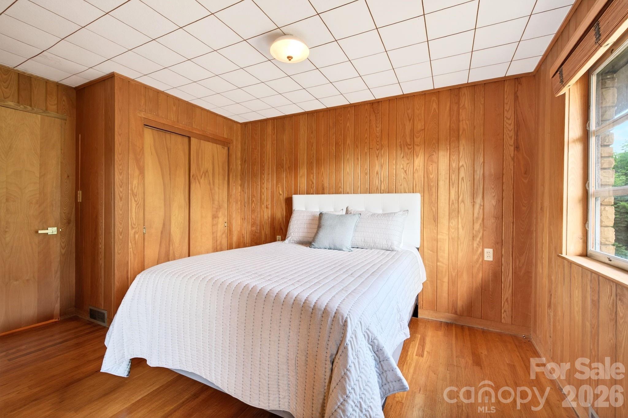 99 Marlborough Road — Asheville