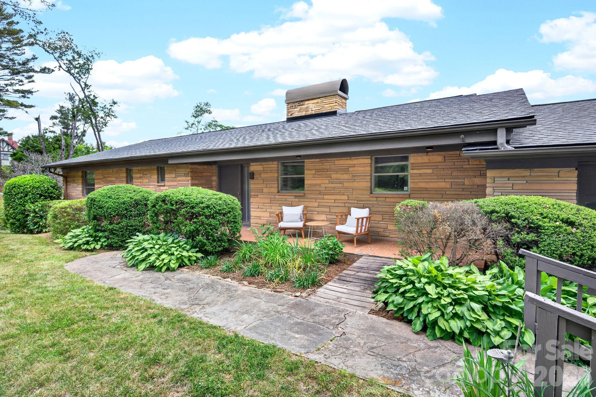 99 Marlborough Road — Asheville