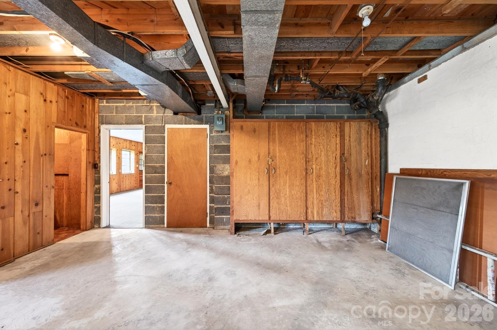 99 Marlborough Road — Asheville