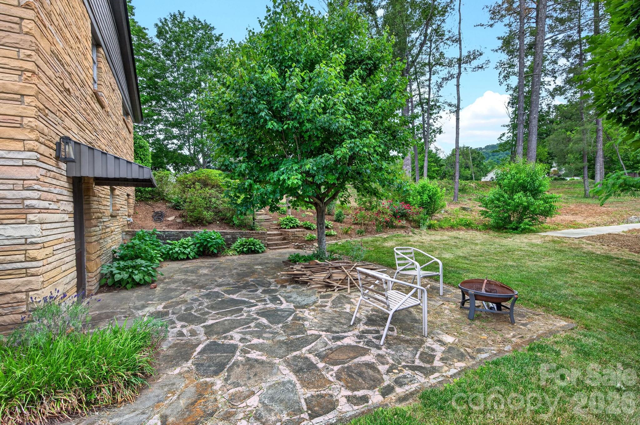 99 Marlborough Road — Asheville