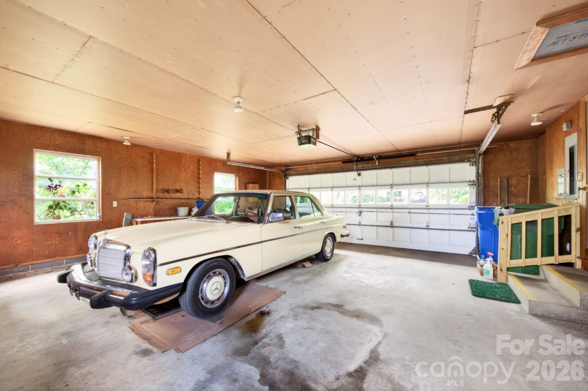 99 Marlborough Road — Asheville