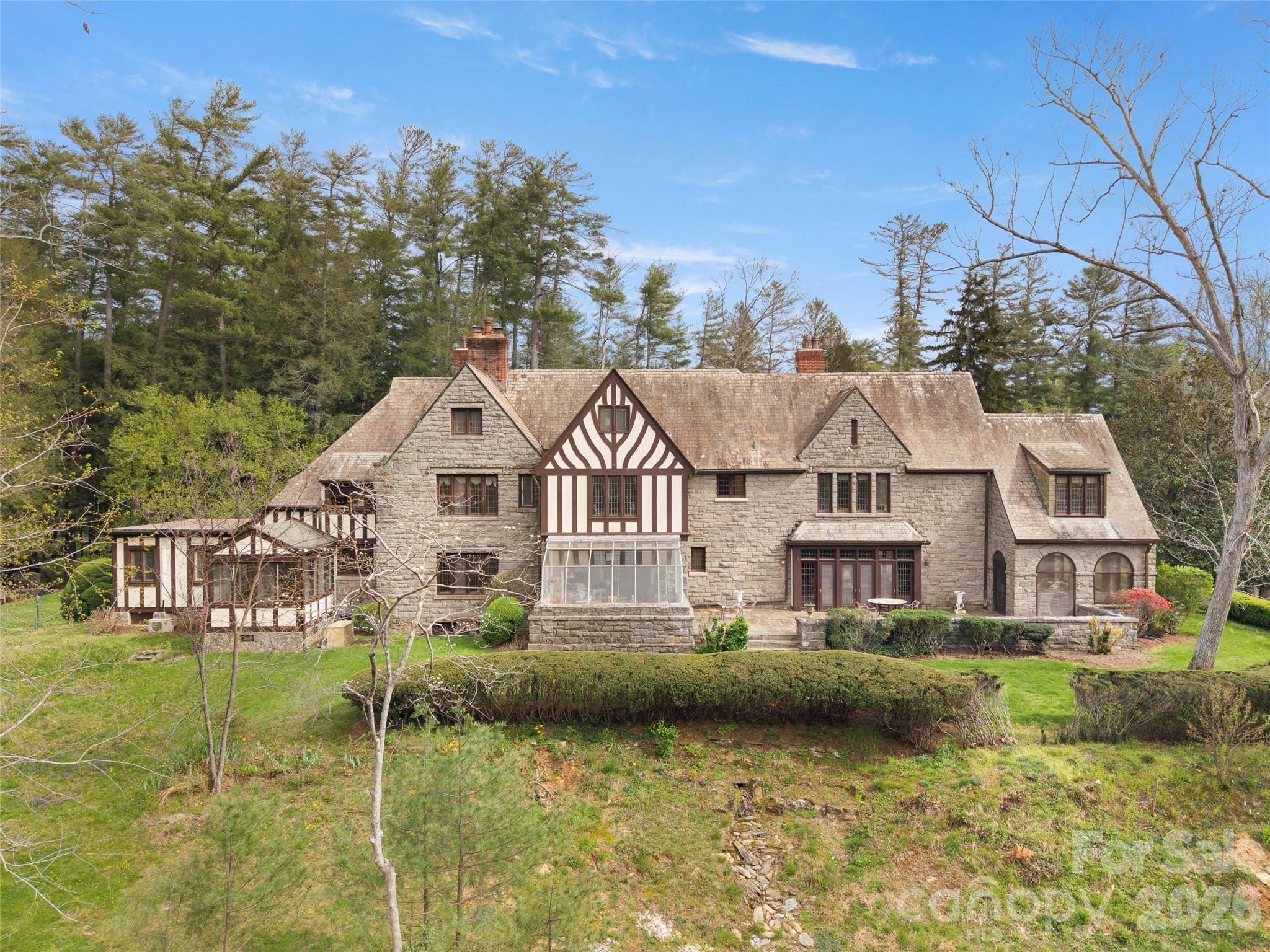 436 Vanderbilt Road — Biltmore Forest