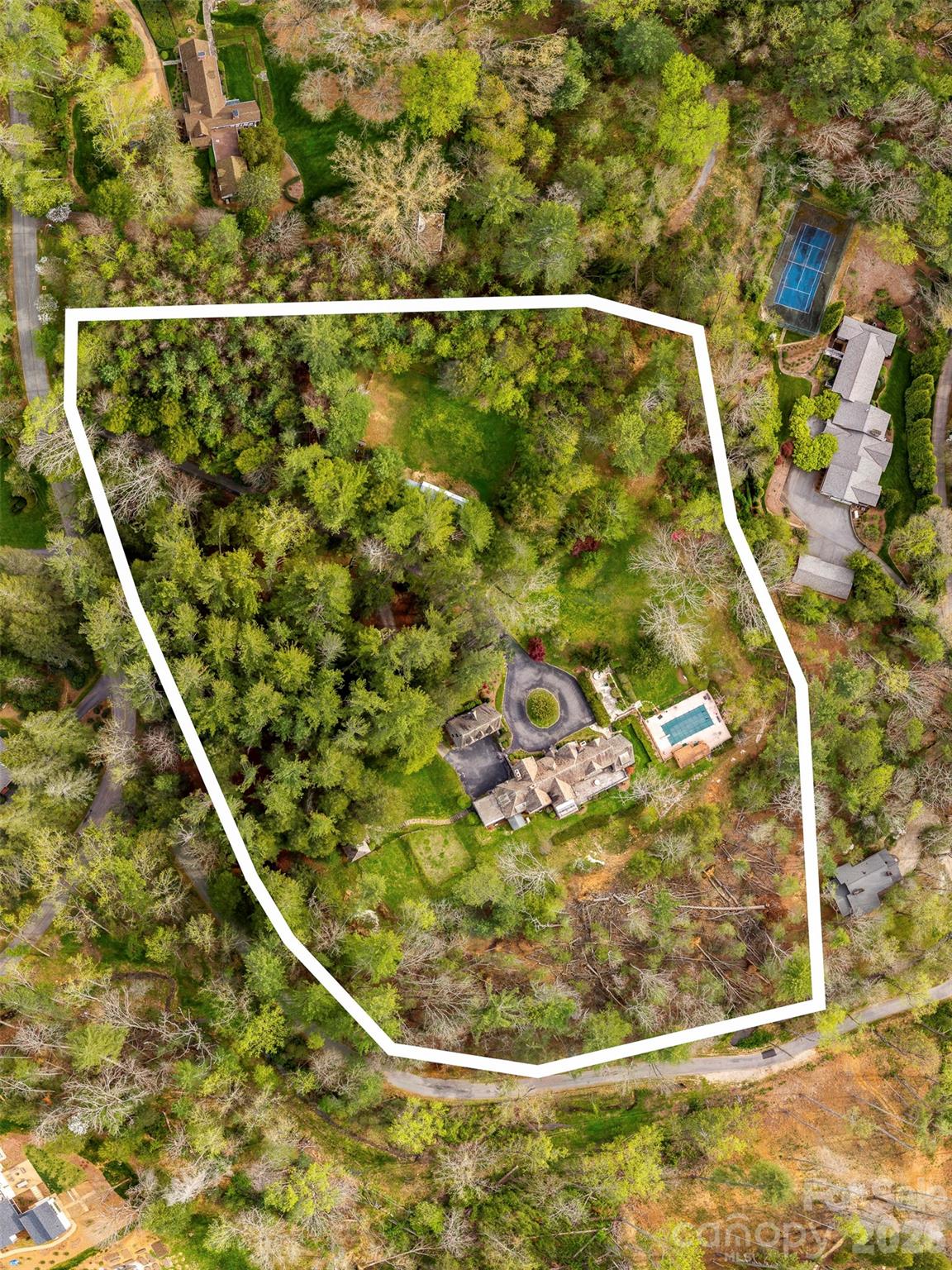 436 Vanderbilt Road — Biltmore Forest