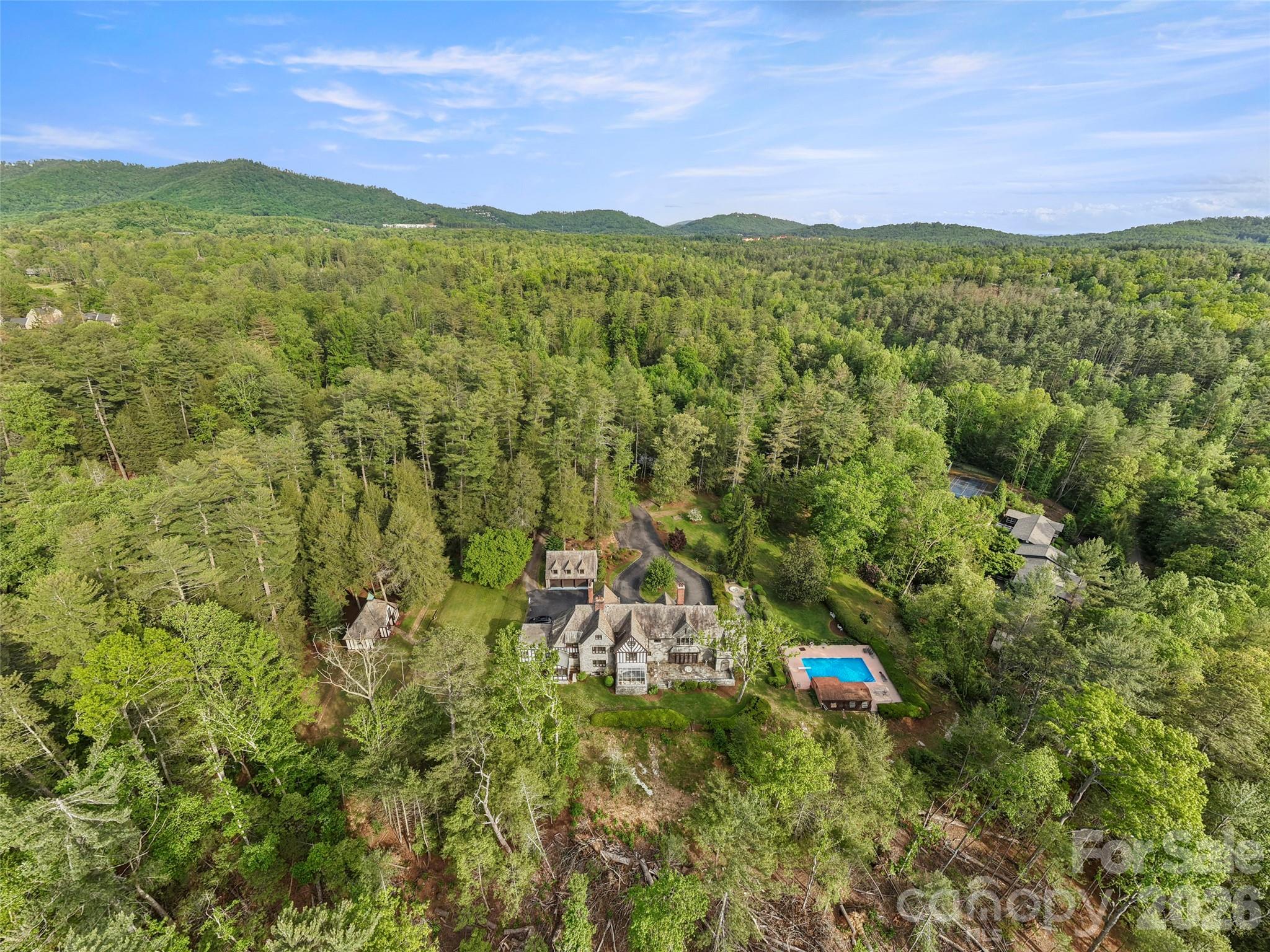 436 Vanderbilt Road — Biltmore Forest