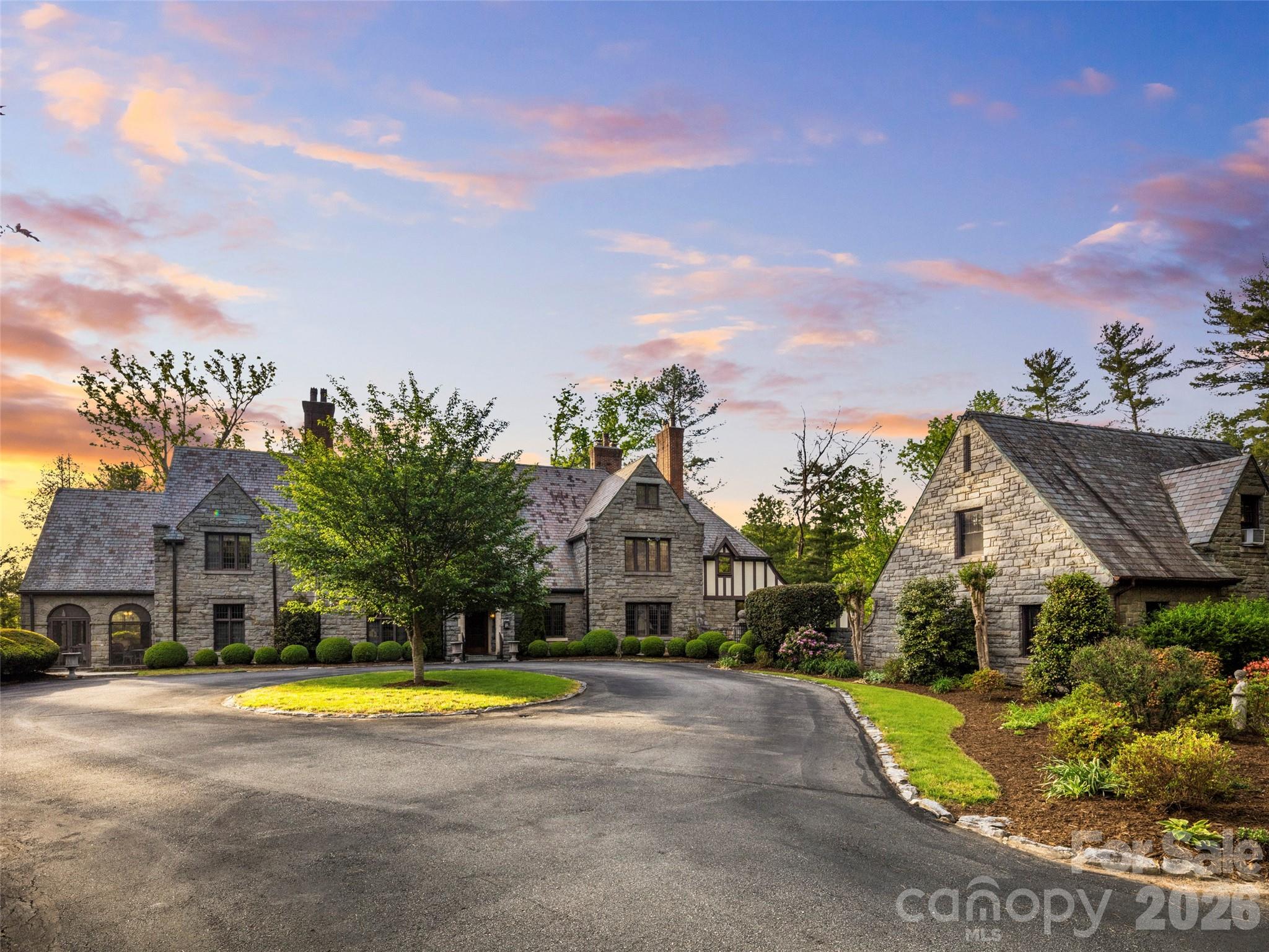 436 Vanderbilt Road — Biltmore Forest