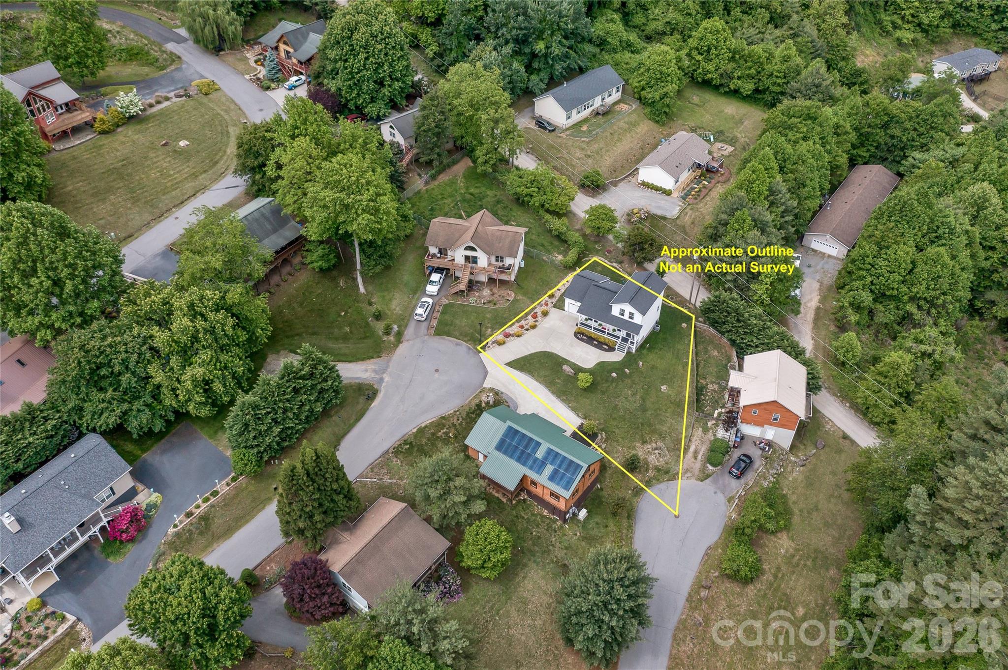 206 Linsonwood Road — Waynesville