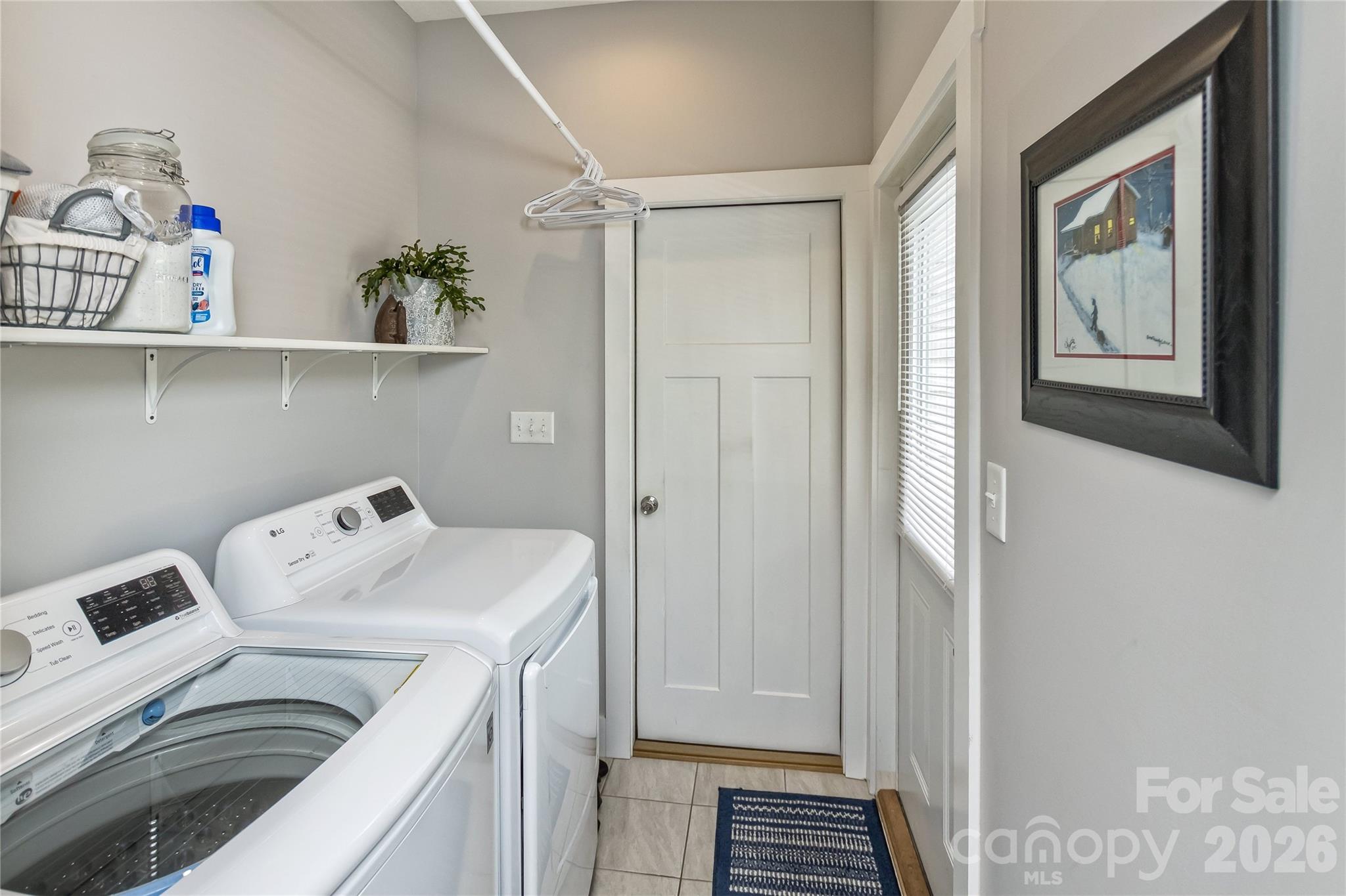 206 Linsonwood Road — Waynesville