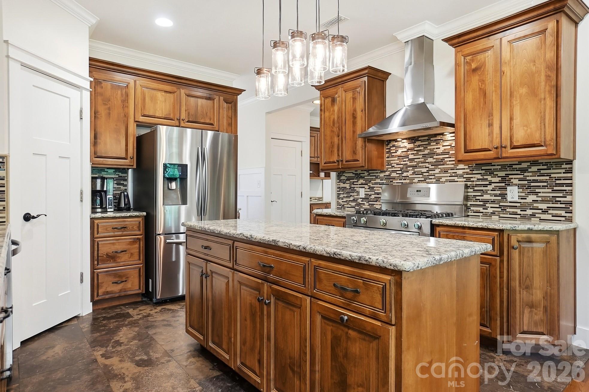 670 Arrow Point Lane — Davidson