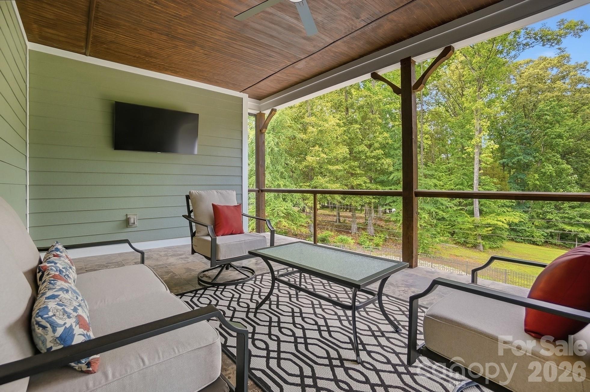 670 Arrow Point Lane — Davidson