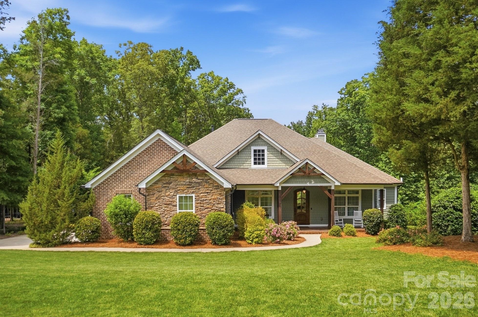 670 Arrow Point Lane — Davidson