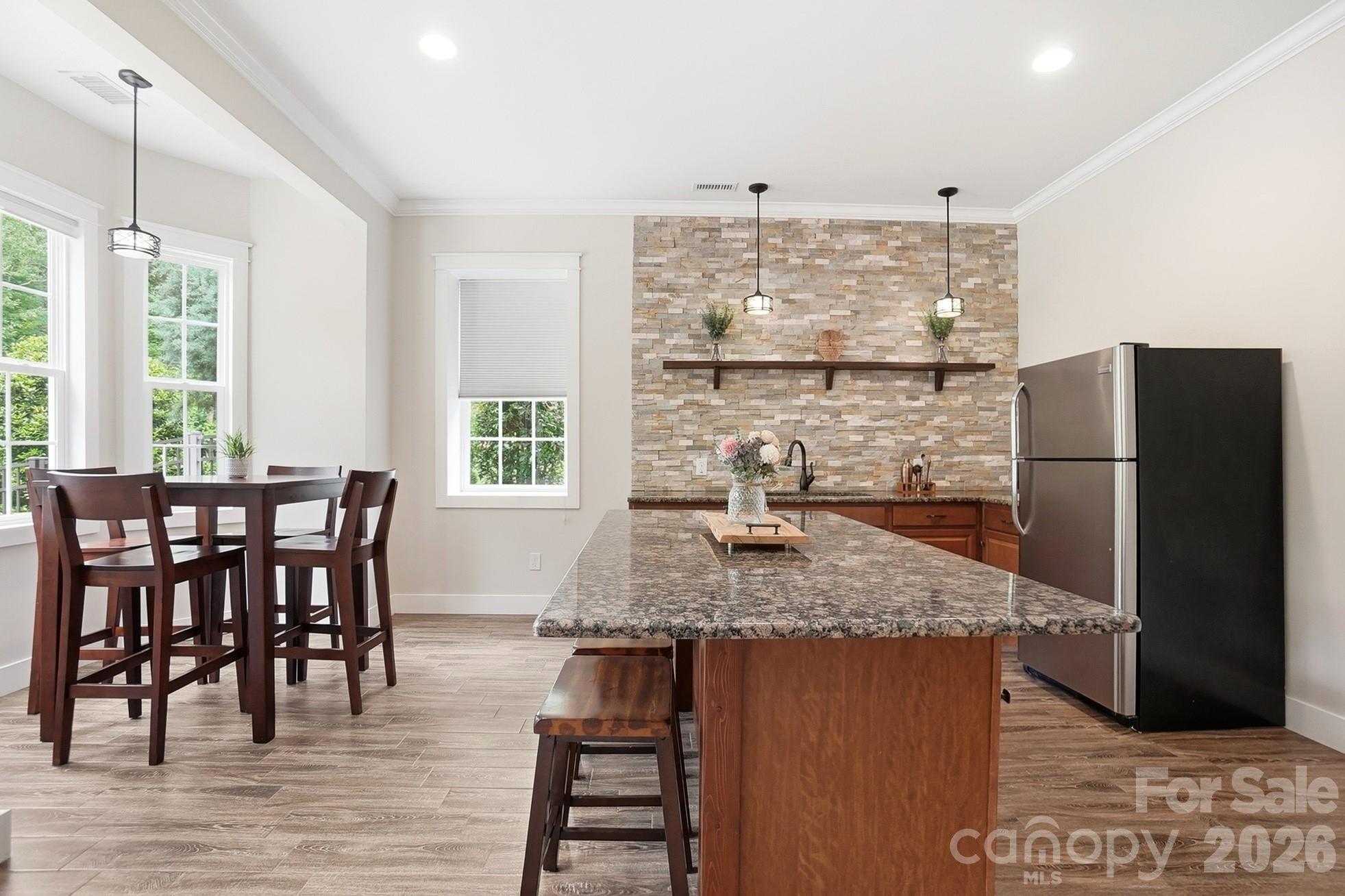 670 Arrow Point Lane — Davidson