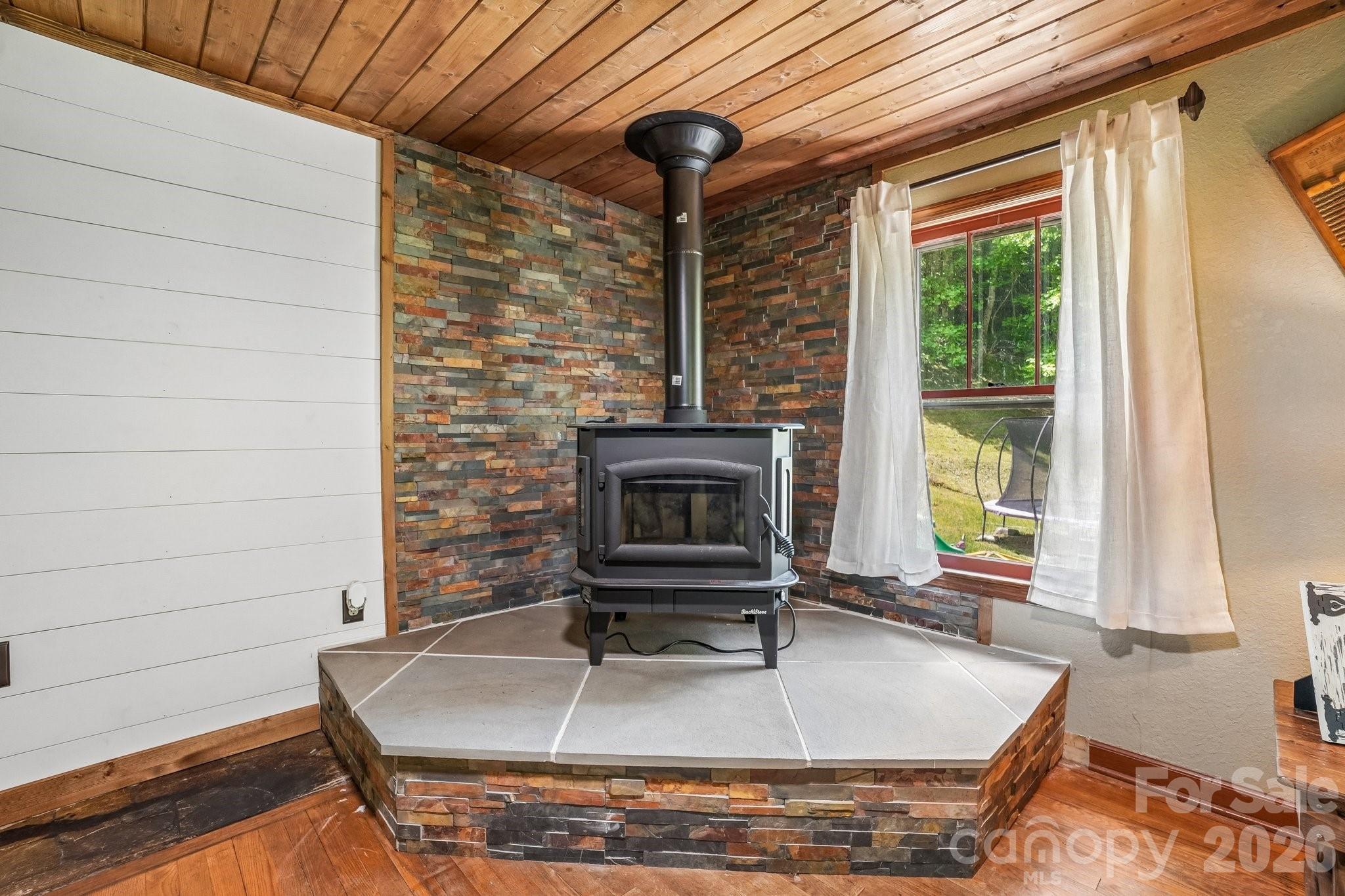 302 Battle Creek Drive — Green Mountain