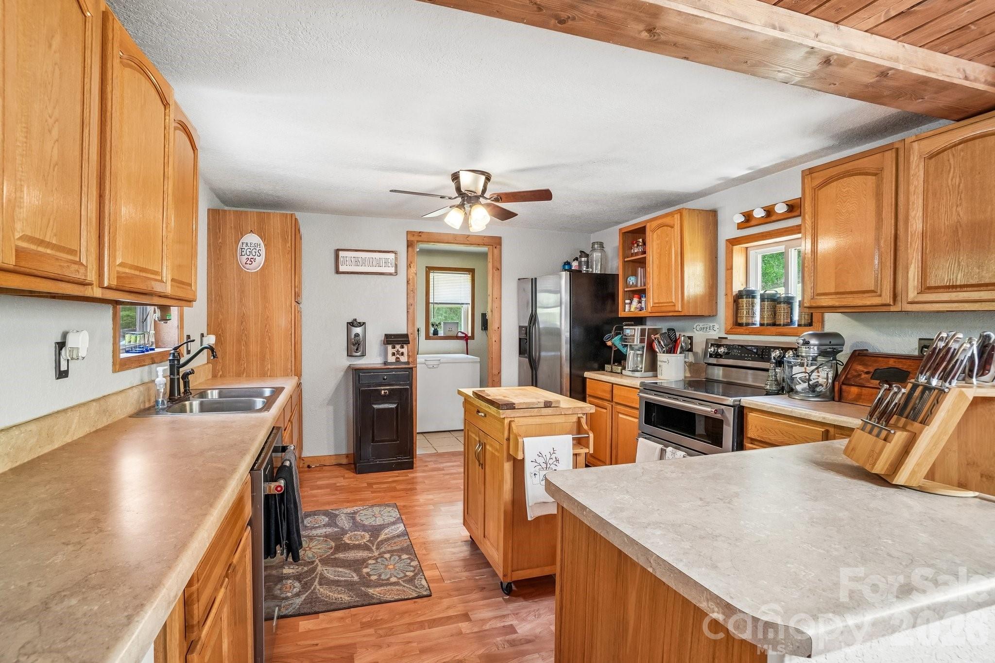302 Battle Creek Drive — Green Mountain