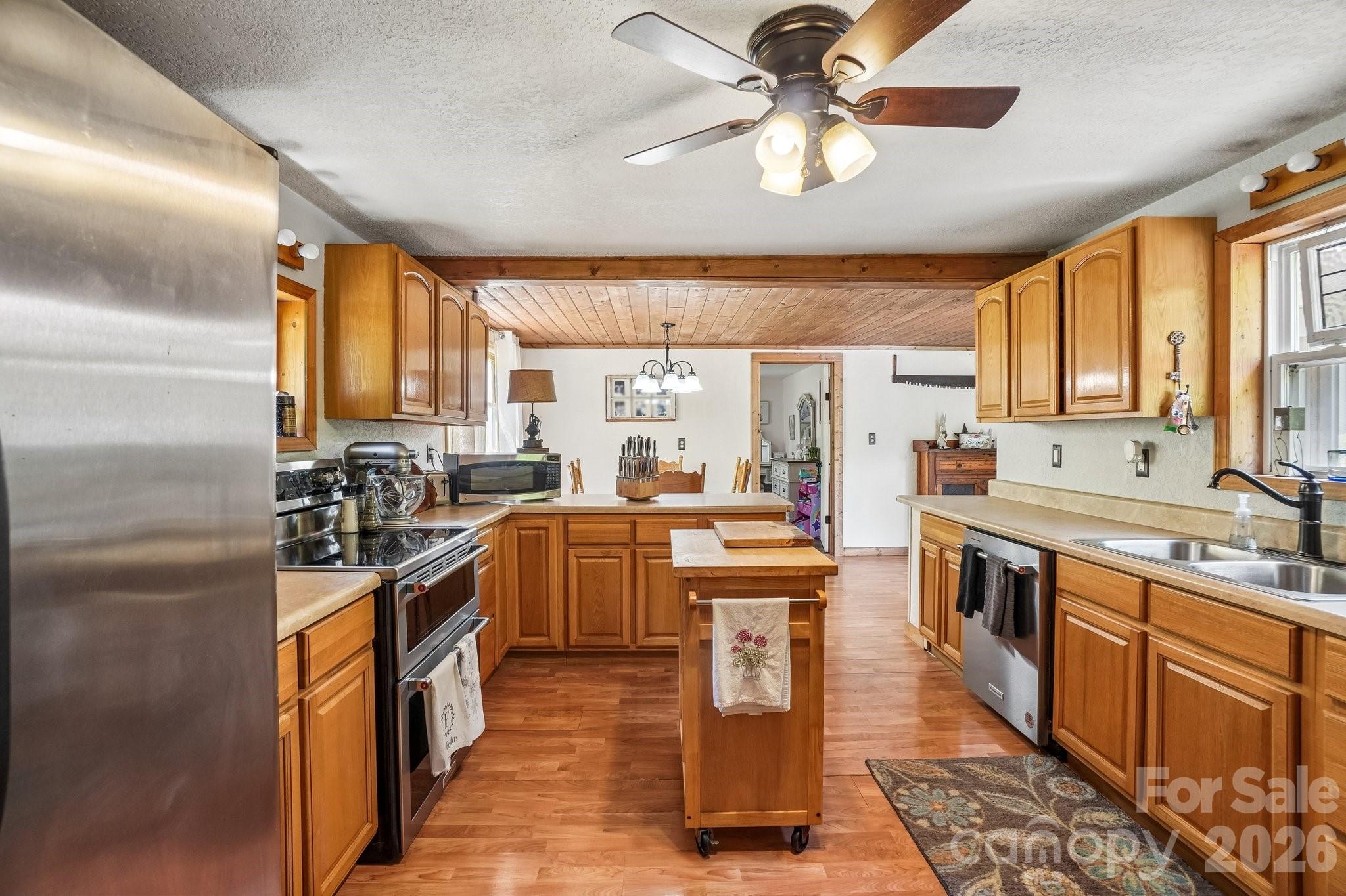 302 Battle Creek Drive — Green Mountain