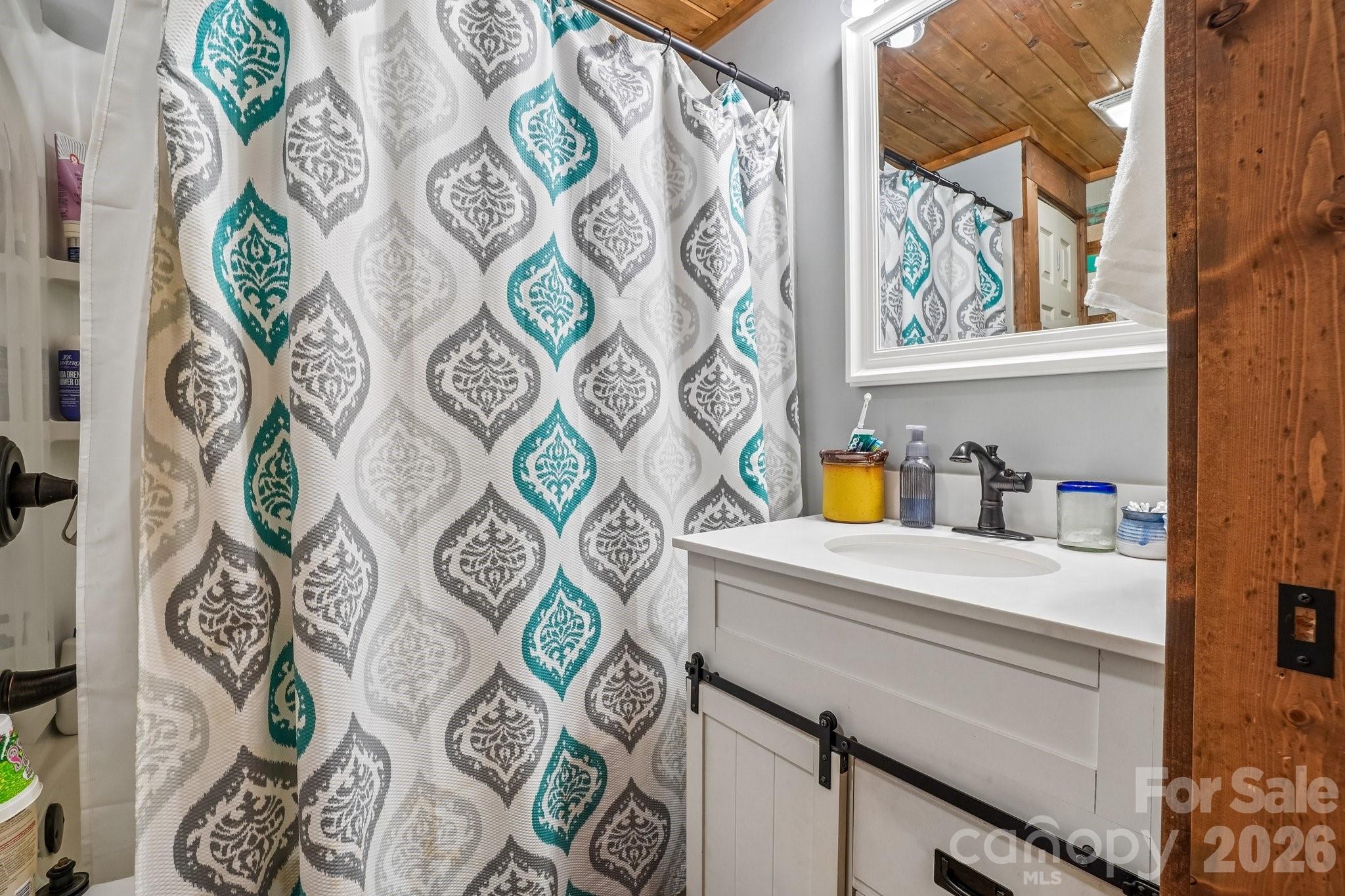 302 Battle Creek Drive — Green Mountain