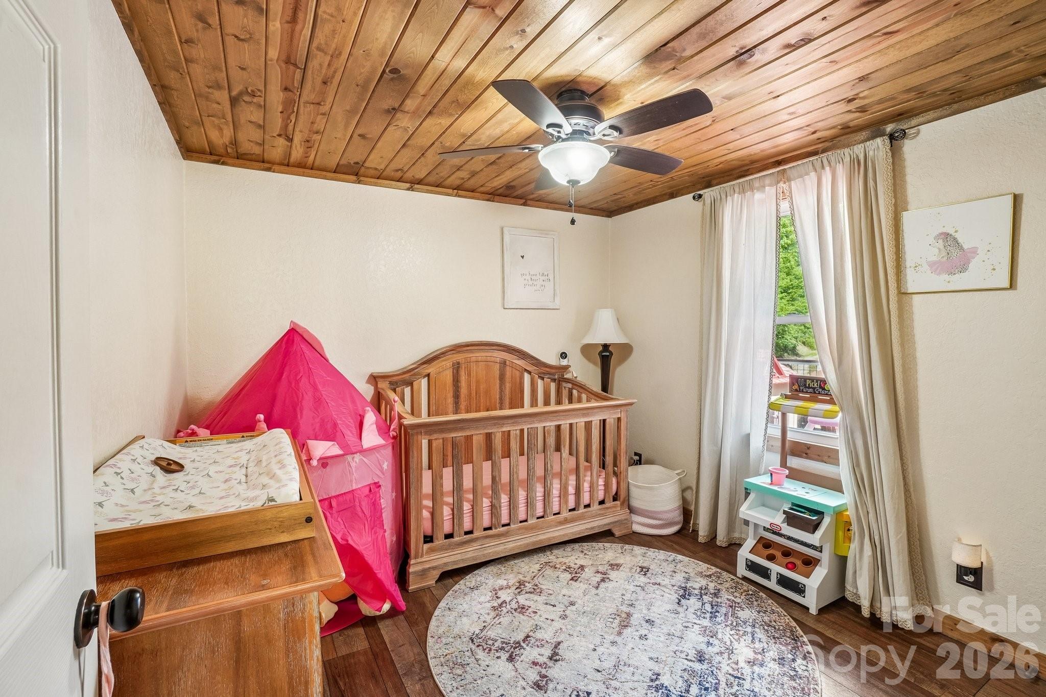 302 Battle Creek Drive — Green Mountain