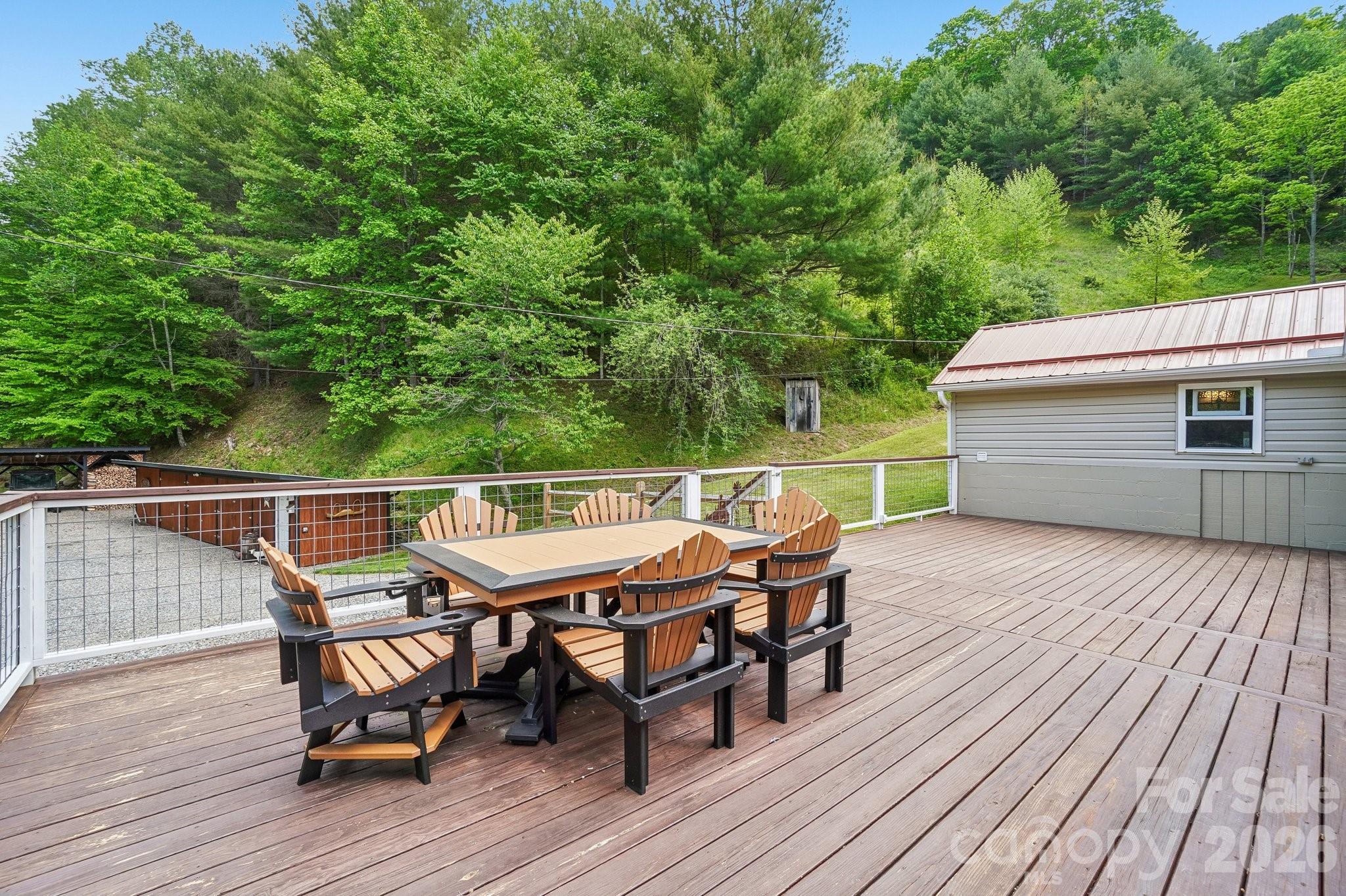 302 Battle Creek Drive — Green Mountain