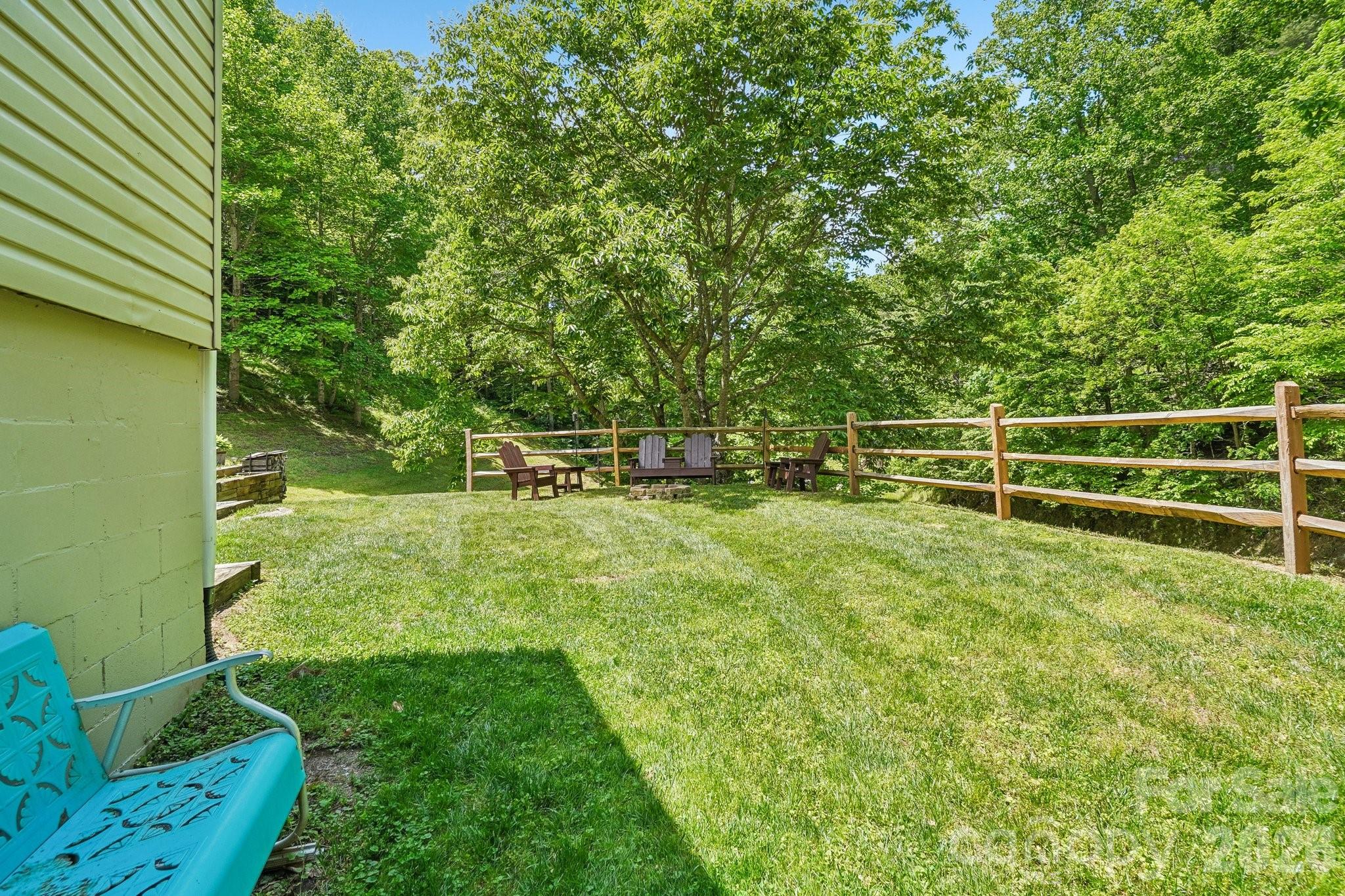 302 Battle Creek Drive — Green Mountain