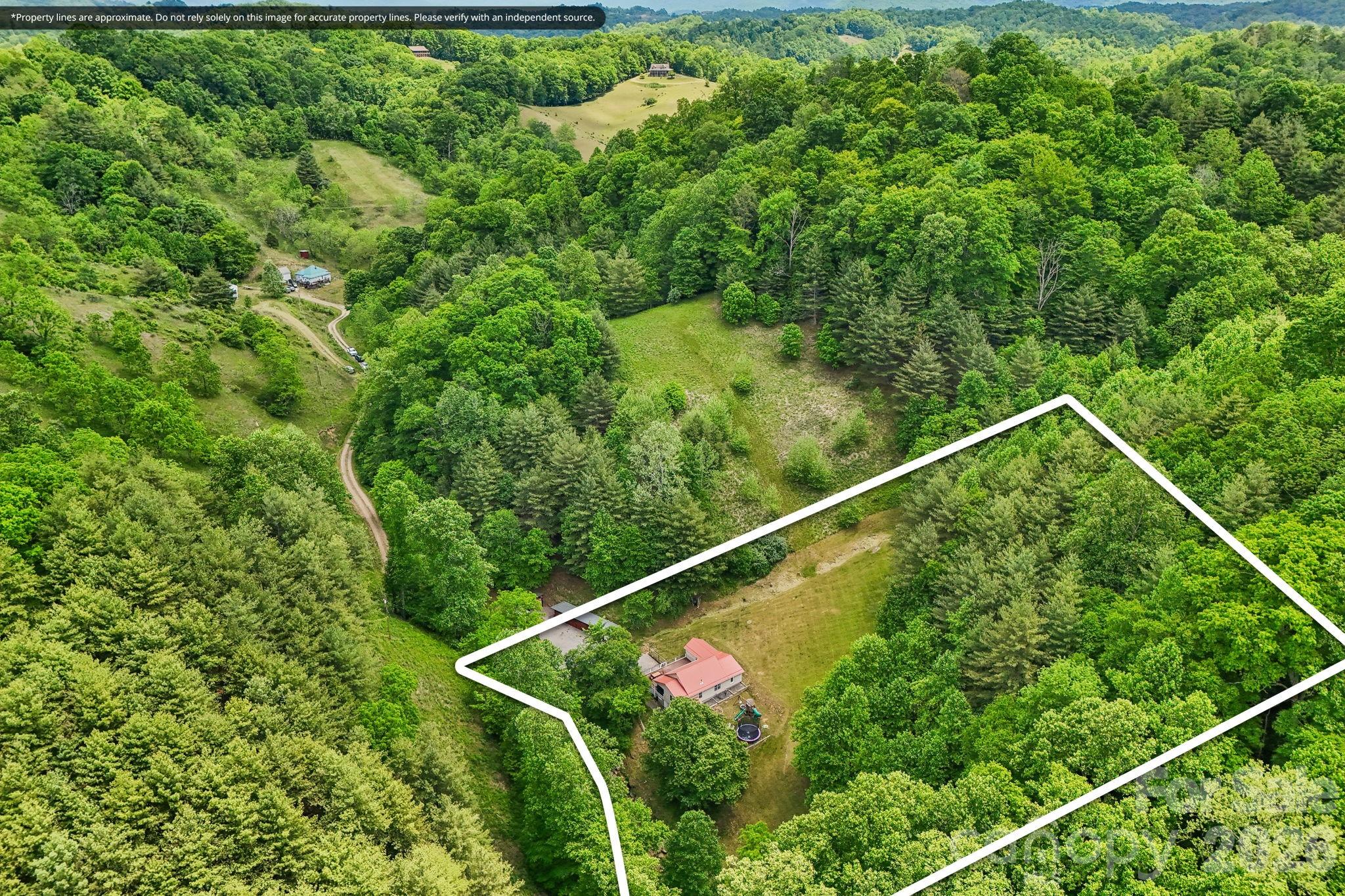 302 Battle Creek Drive — Green Mountain