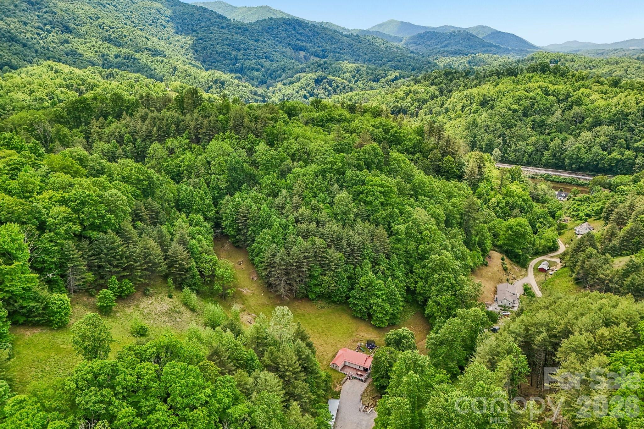 302 Battle Creek Drive — Green Mountain