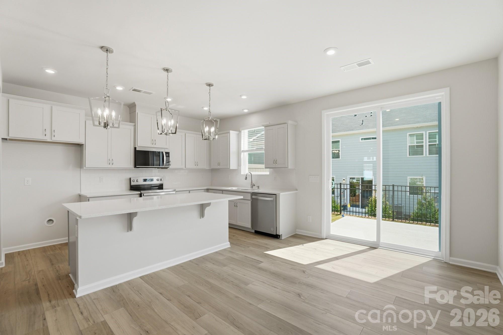332 Laura Elizabeth Lane — Clover