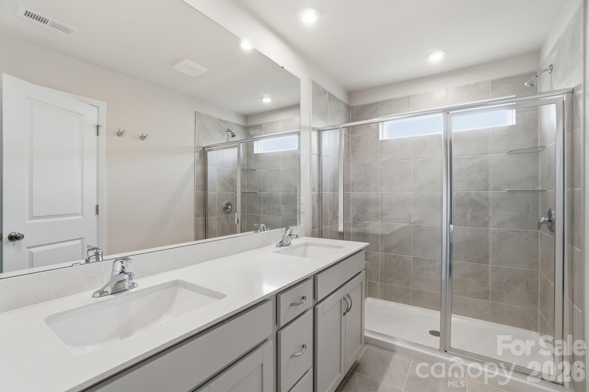 332 Laura Elizabeth Lane — Clover