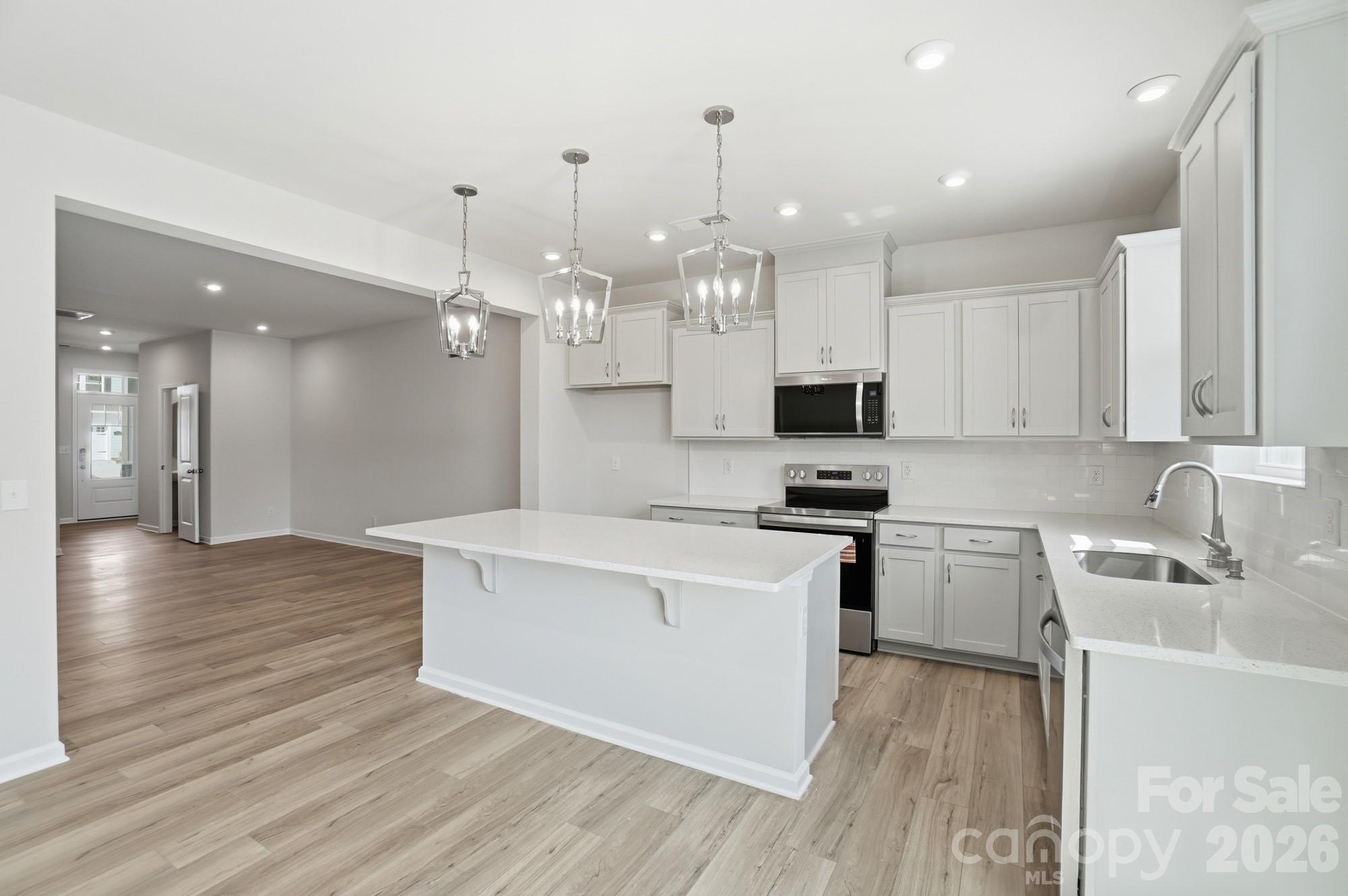 332 Laura Elizabeth Lane — Clover