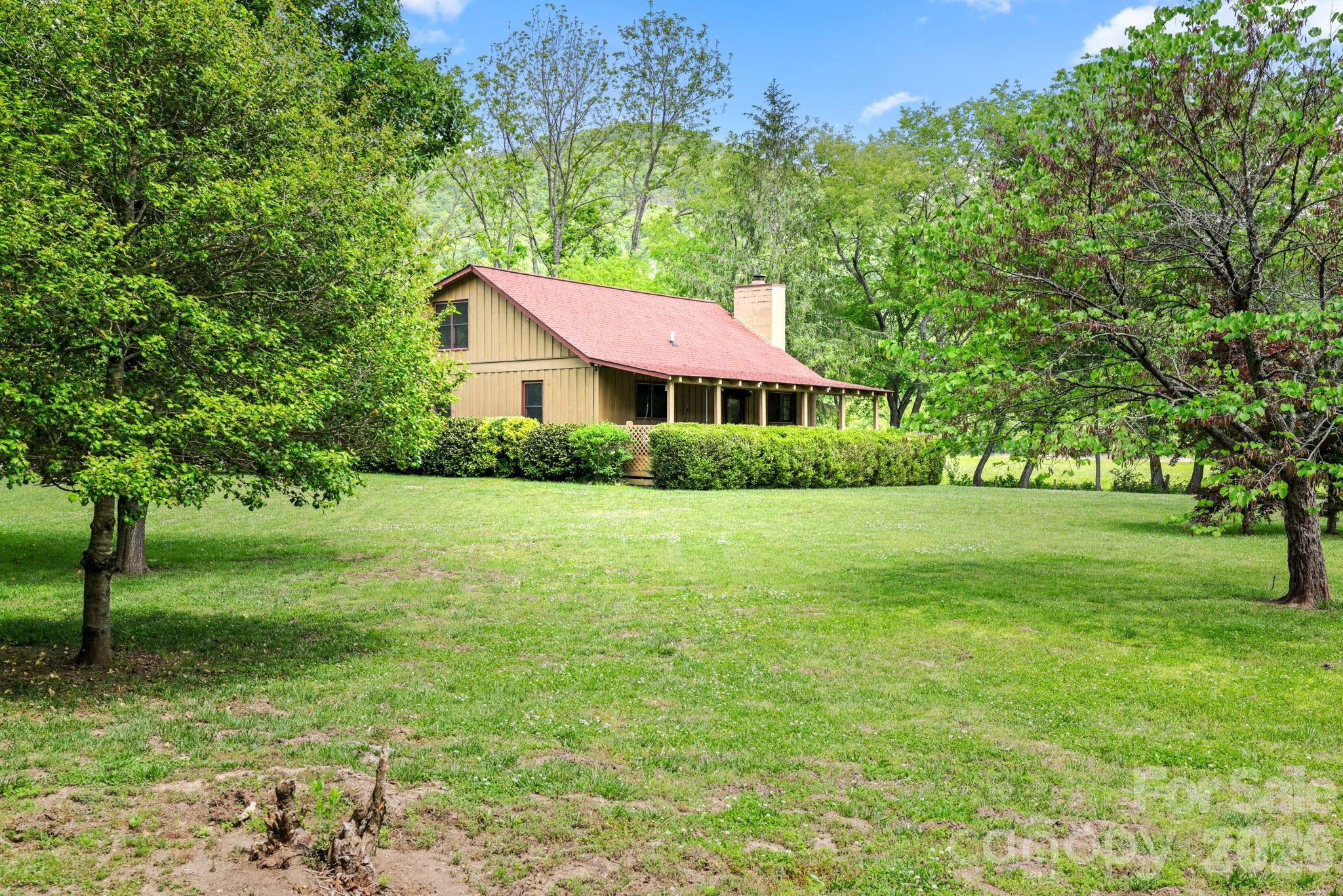 300 Bugle Boy Drive — Cullowhee