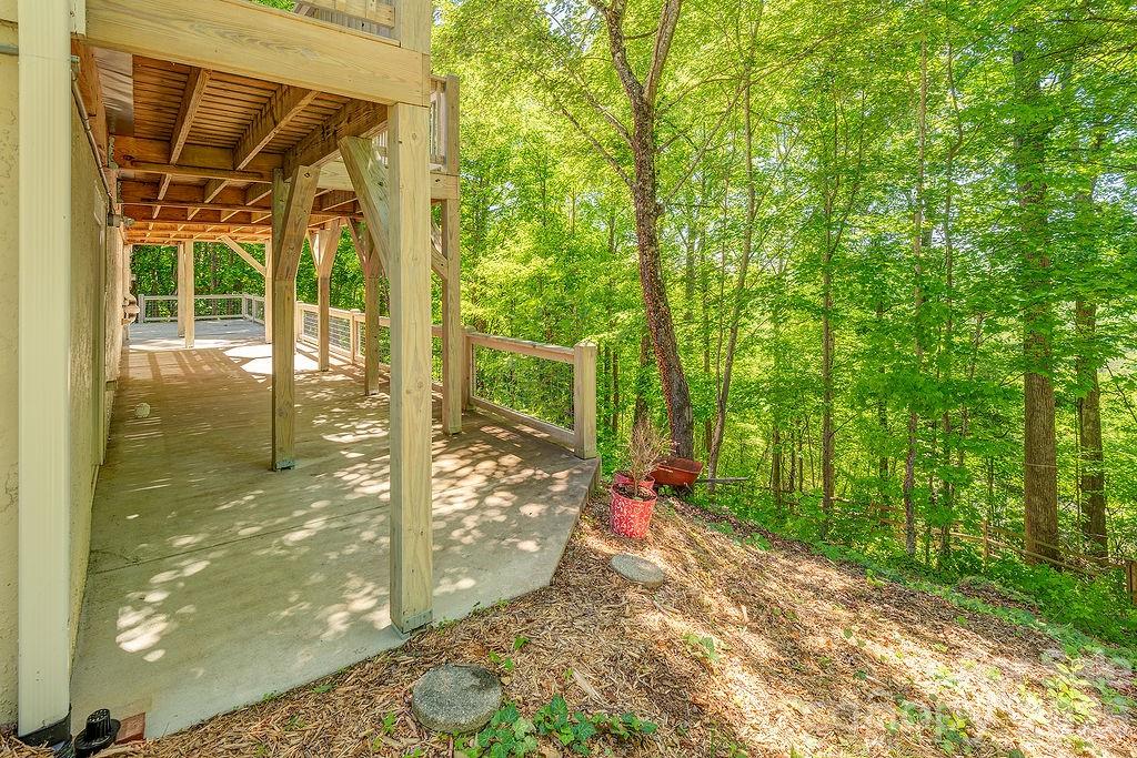 146 Churchill Downs Drive — Fairview